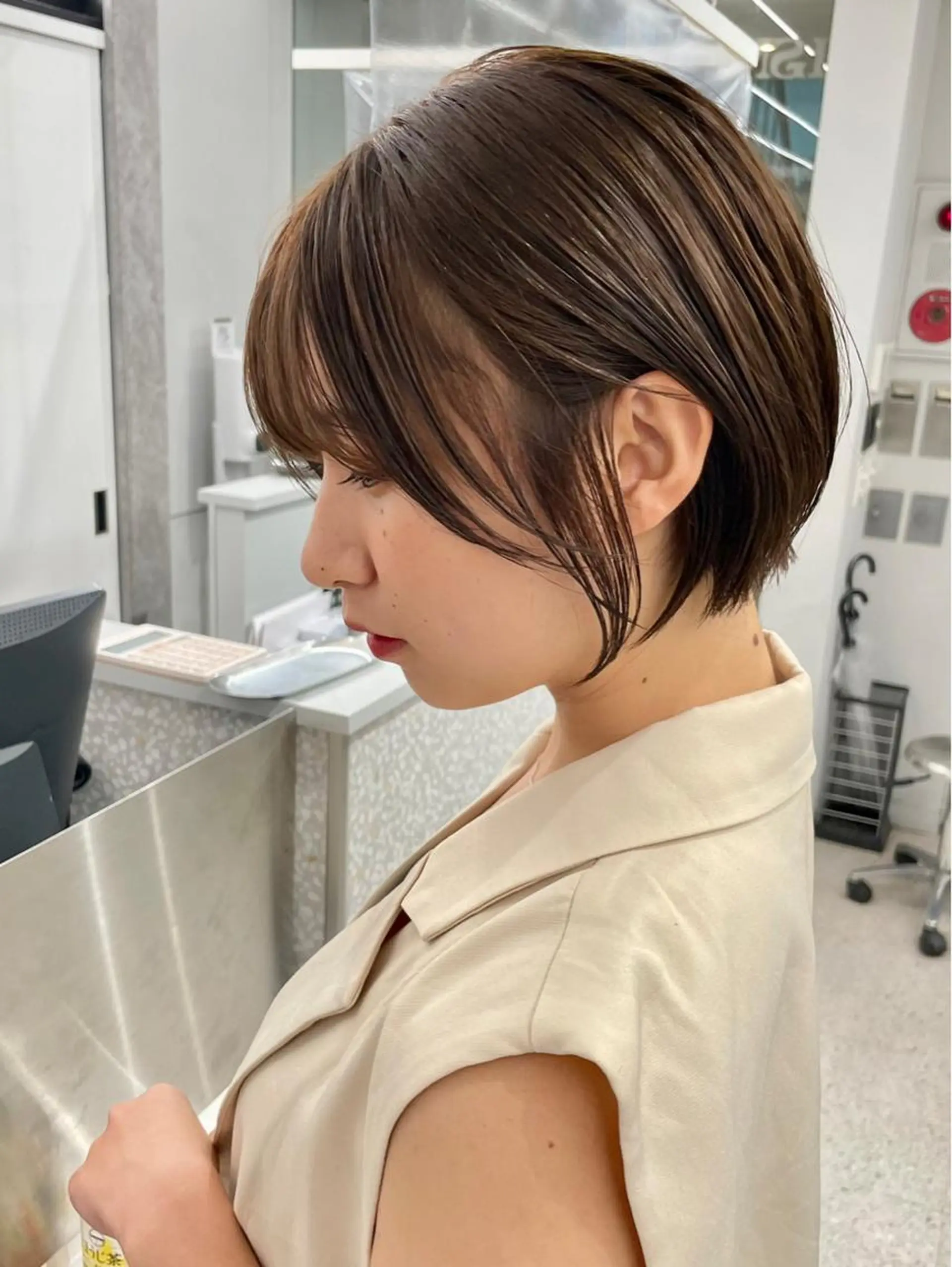 ショート カット ヘアカラー レイヤーカット 早崎太生のヘアスタイル
