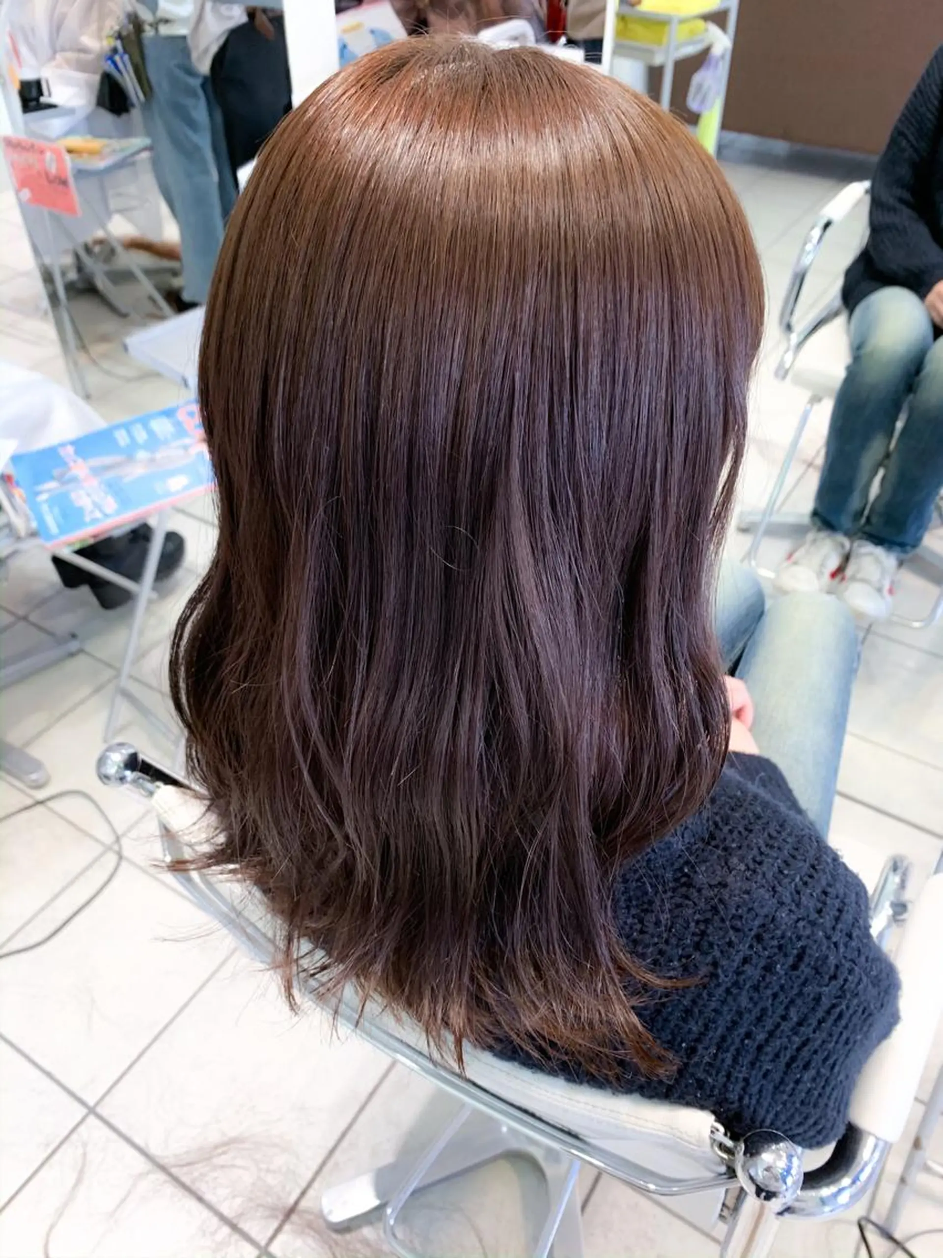 セミロング カラー 地毛風ストレート/ 髪質改善/榎本流行のヘアスタイル