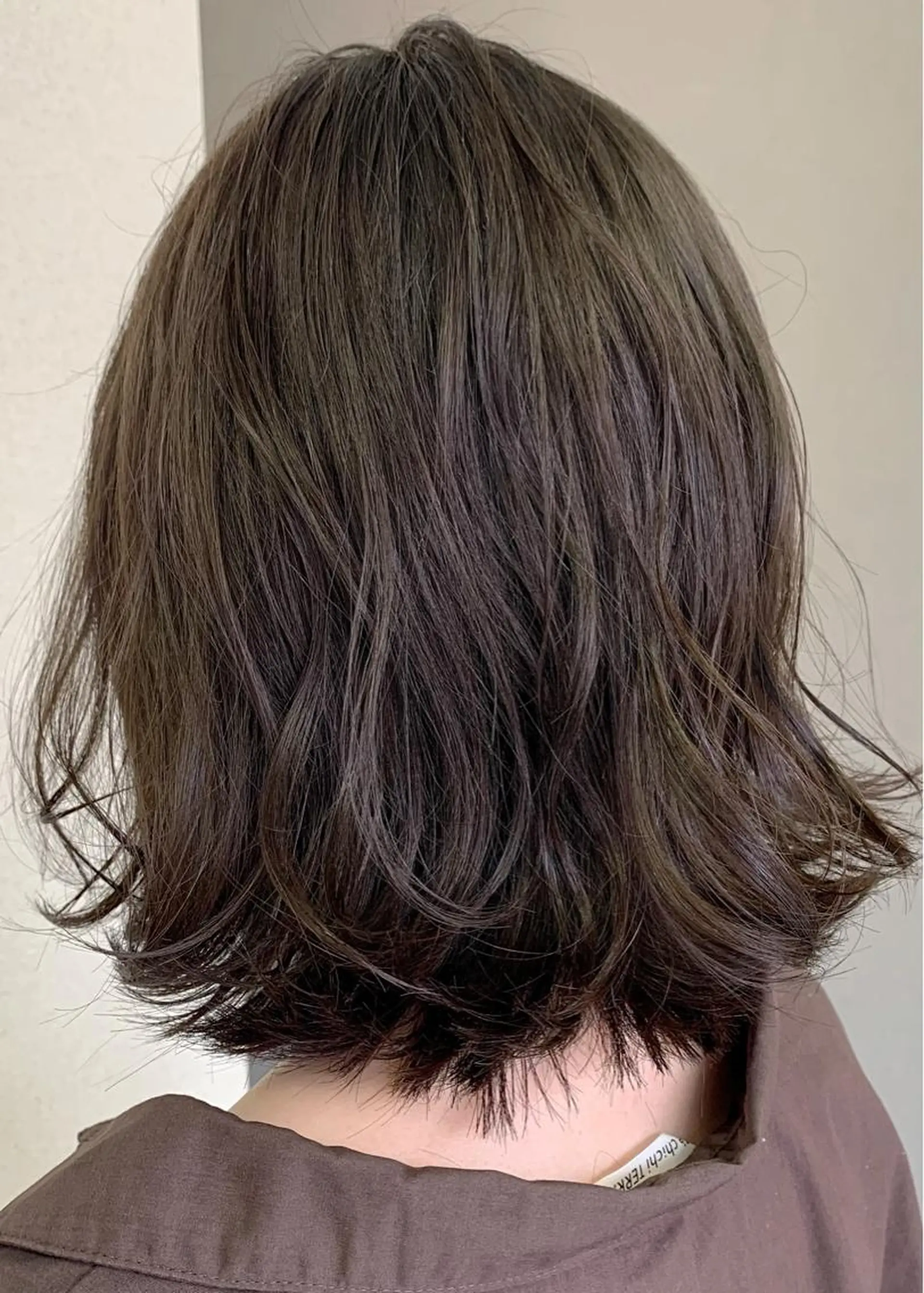 ミディアム アッシュ 髪質改善お任せ ください♪ひとみのヘアスタイル