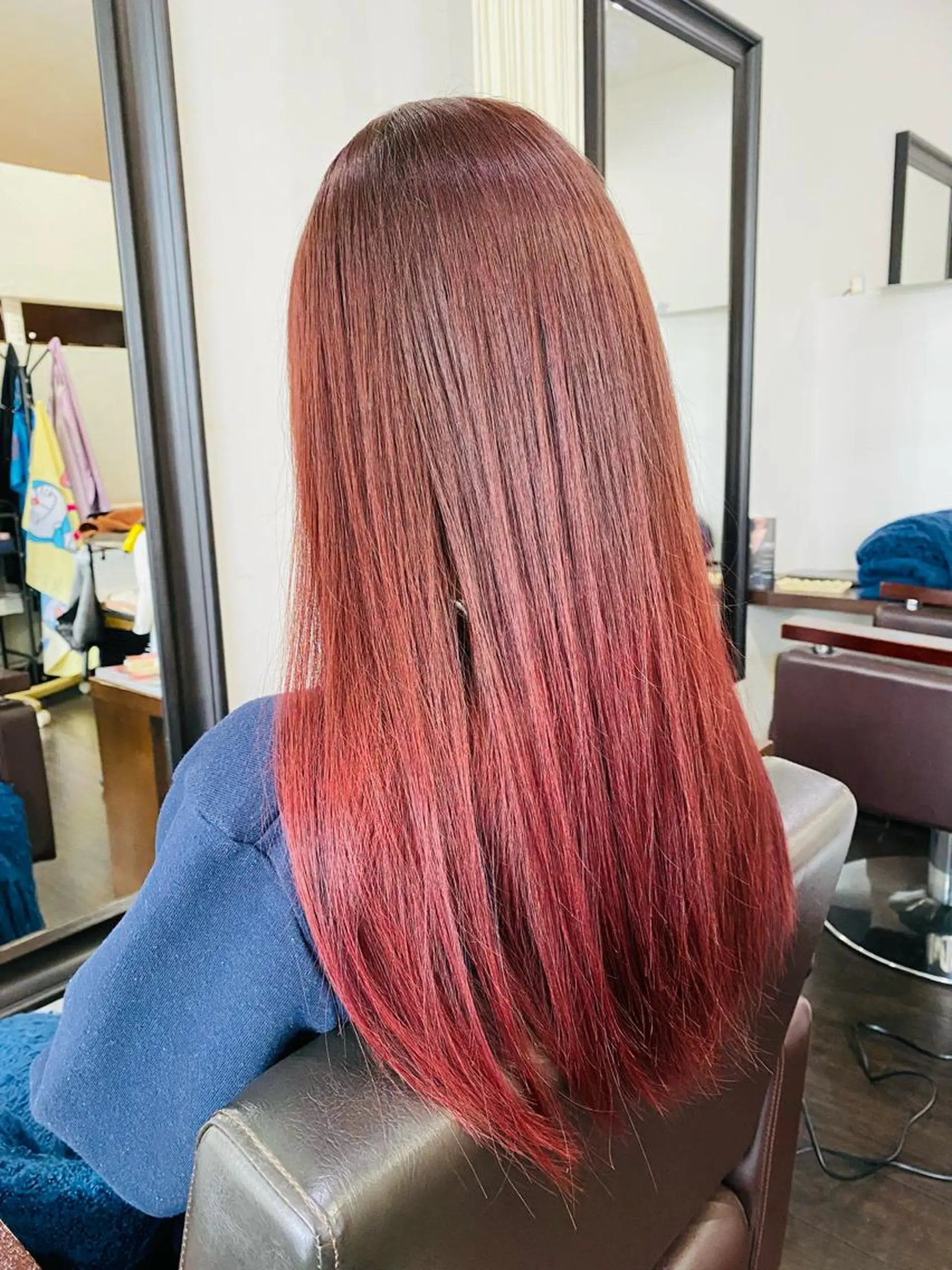 ロング カラー 阿久津 泰幸のヘアスタイル