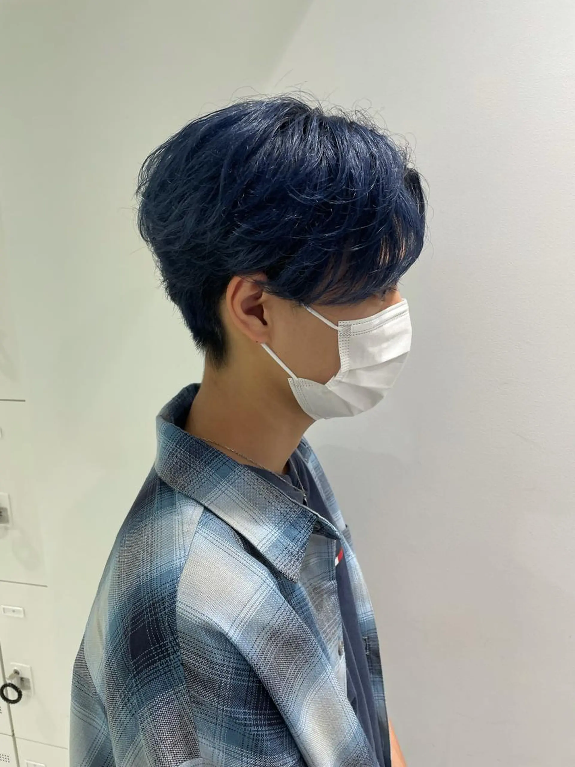 ショート カラー パーマ ヘアアレンジ メンズ キッズ ネイル マツエク・マツパ カルマパーマ メンズ韓国風 韓国マッシュ マッシュ メンズパーマ スパイキー/フェザー /波巻き/かいとのヘアスタイル