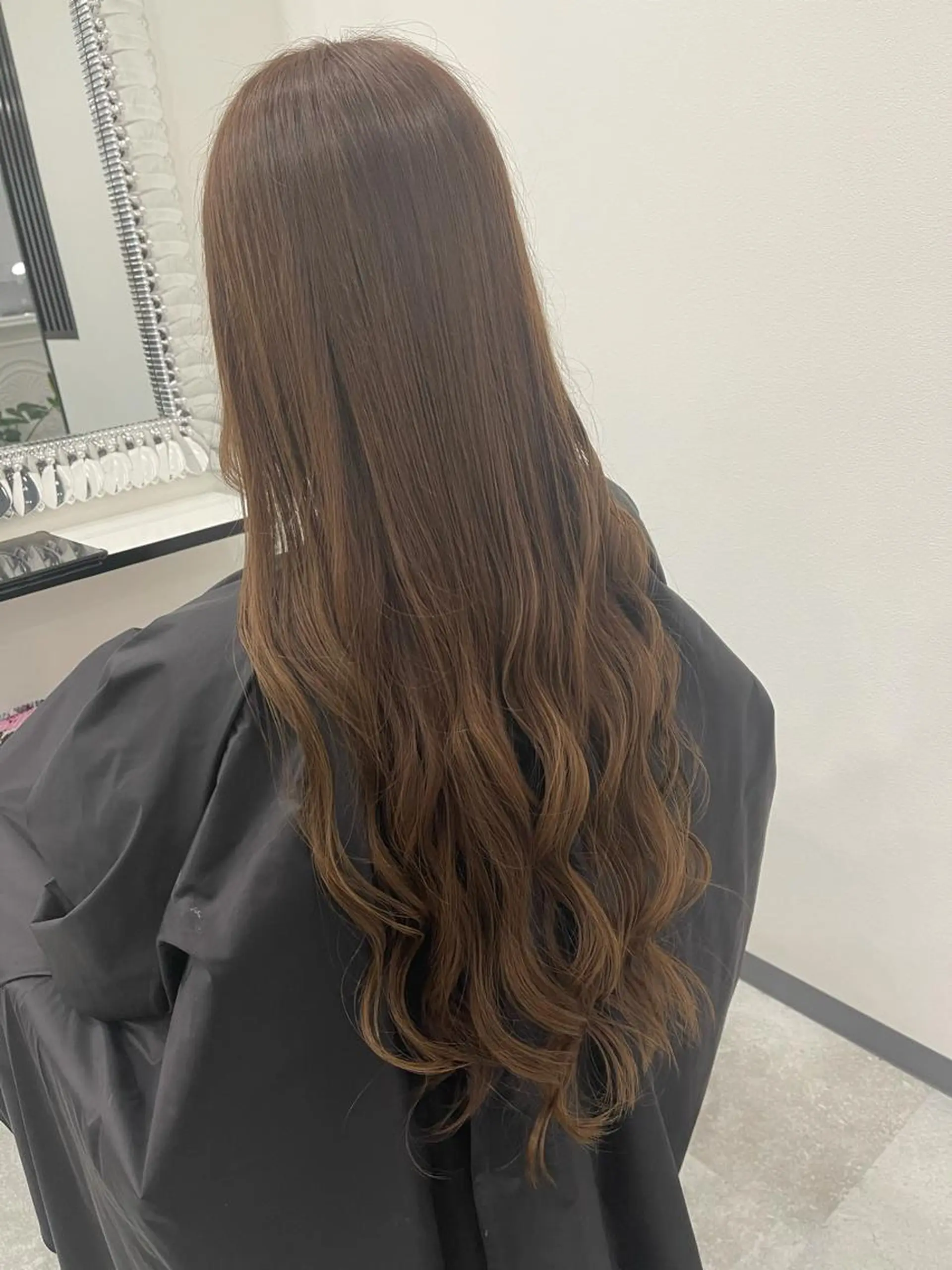 ロング カラー トリートメント カット ヘアカラー トリートメント emi/髪質改善/ 韓国風/艶カラーのヘアスタイル