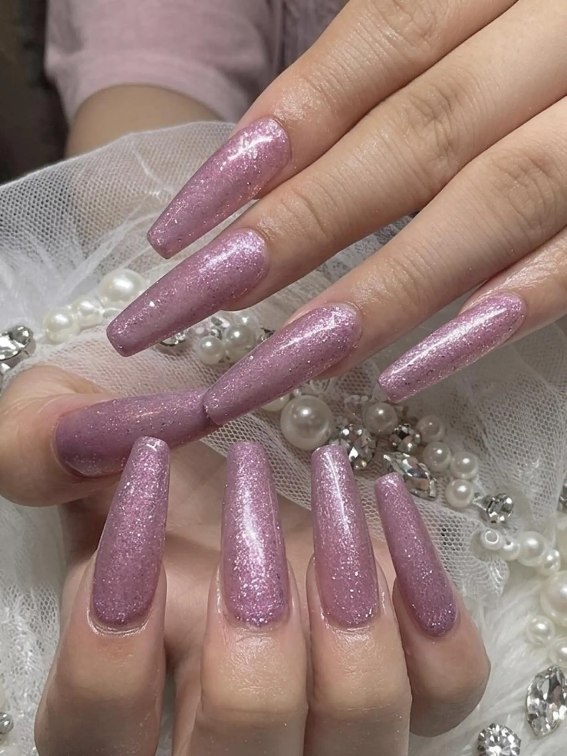 ネイル キラキラネイル ラメ(グリッター) ロングネイル ピンク ハンドネイル UNABOMBA (24時間営業)のネイルデザイン