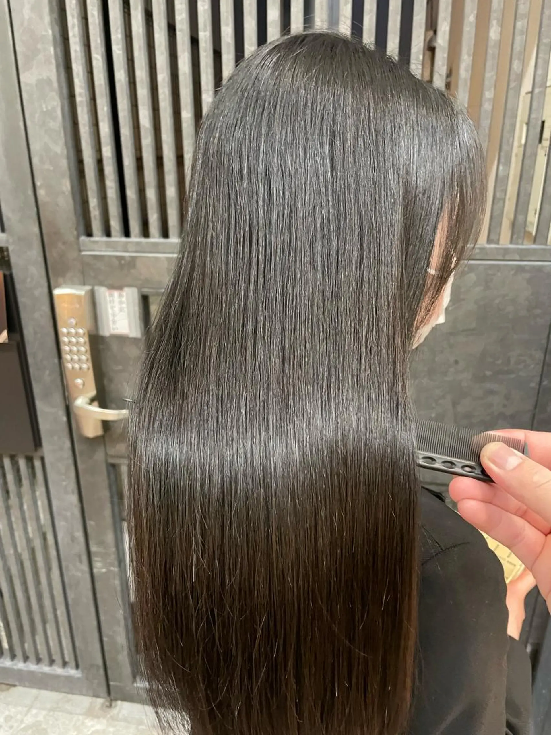 セミロング カラー 縮毛矯正/髪質改善/ 石橋代智のヘアスタイル