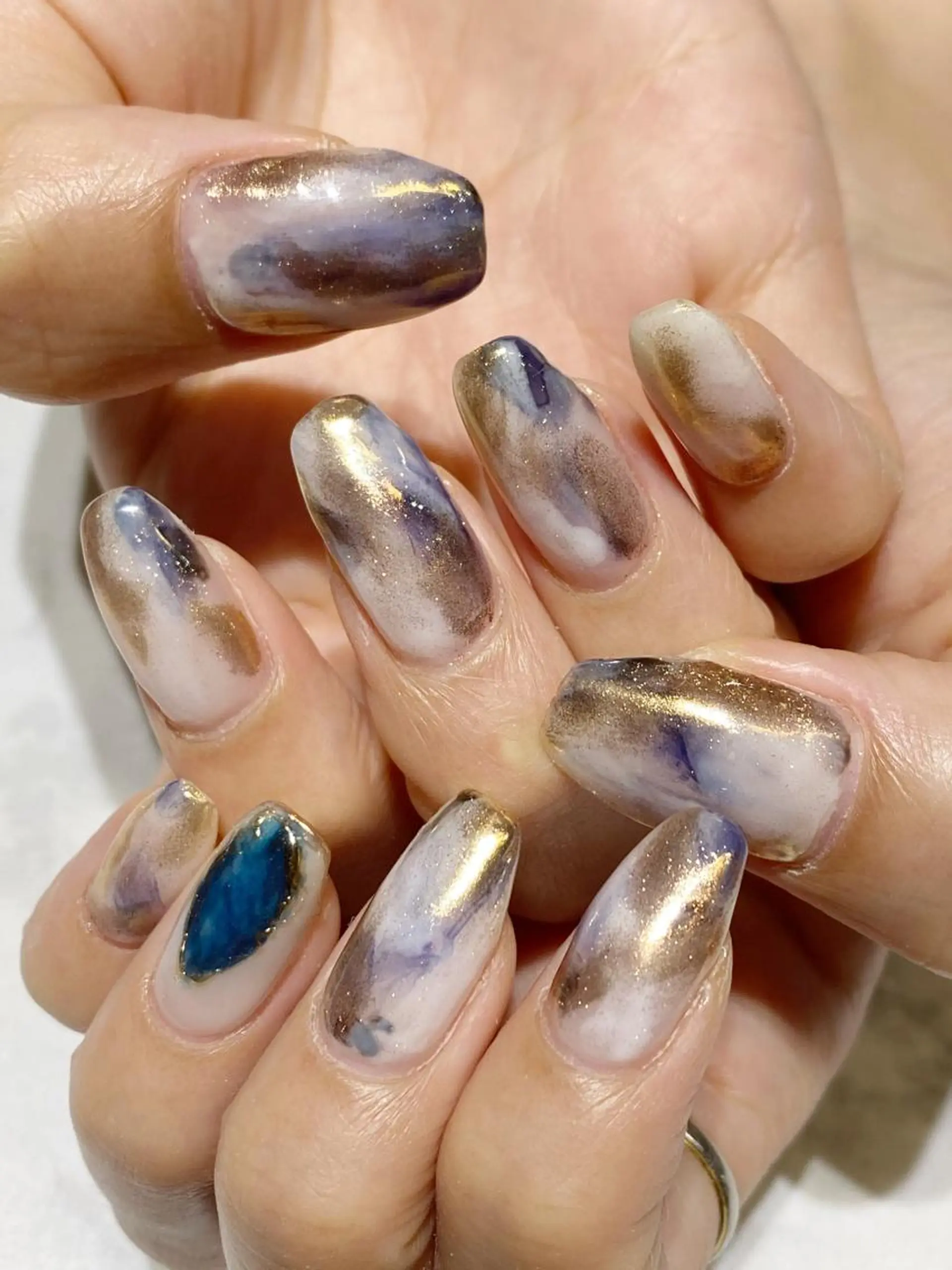 ネイル アートネイル 大理石ネイル(マーブル) ミラーネイル ニュアンスネイル YUN 💅のネイルデザイン