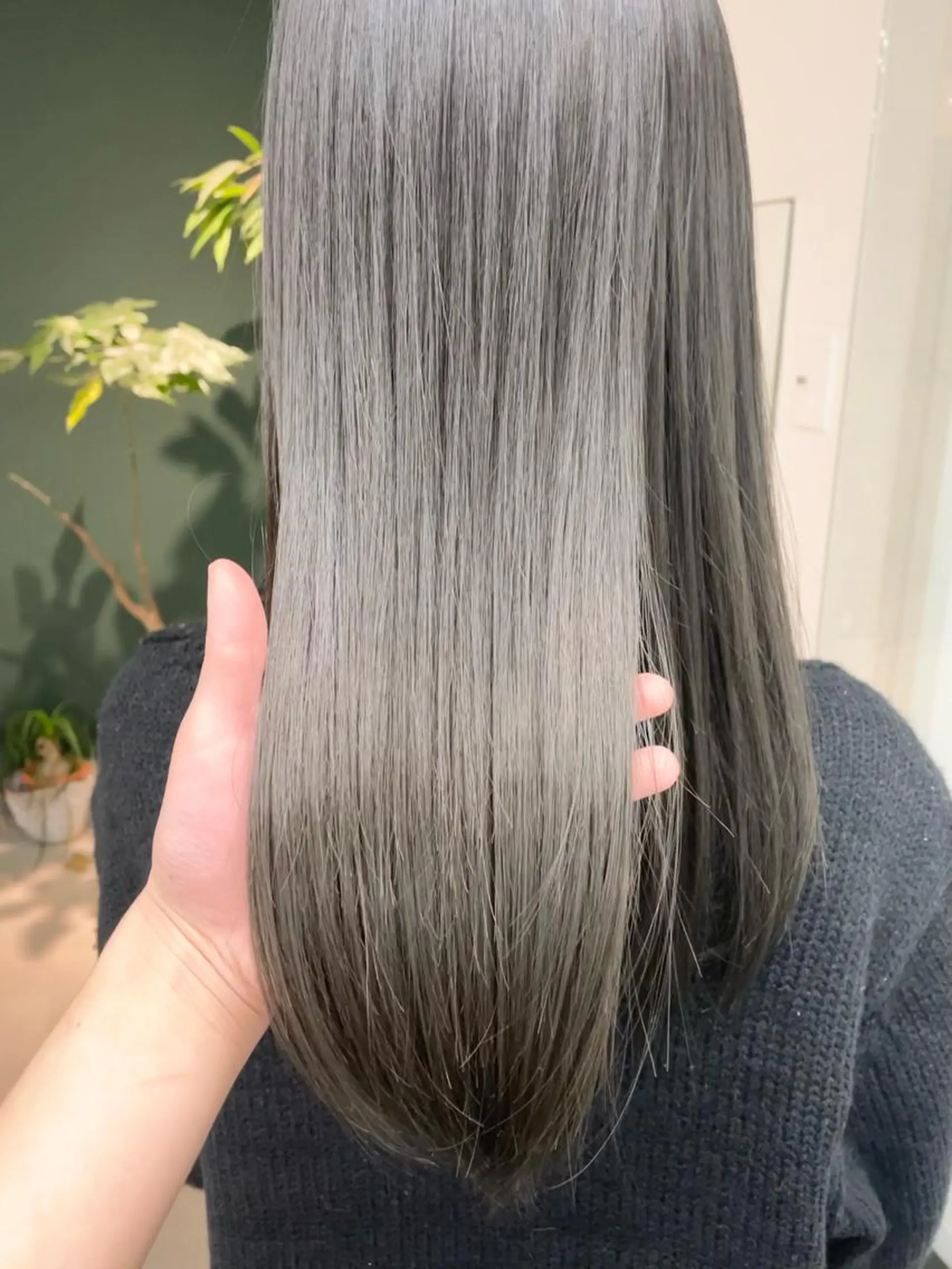 ロング カラー ブリーチ 透明感カラー ブリーチなしカラー オリーブカラー BEAUTRIUM  青山店所属・ひなた あゆみのヘアスタイル