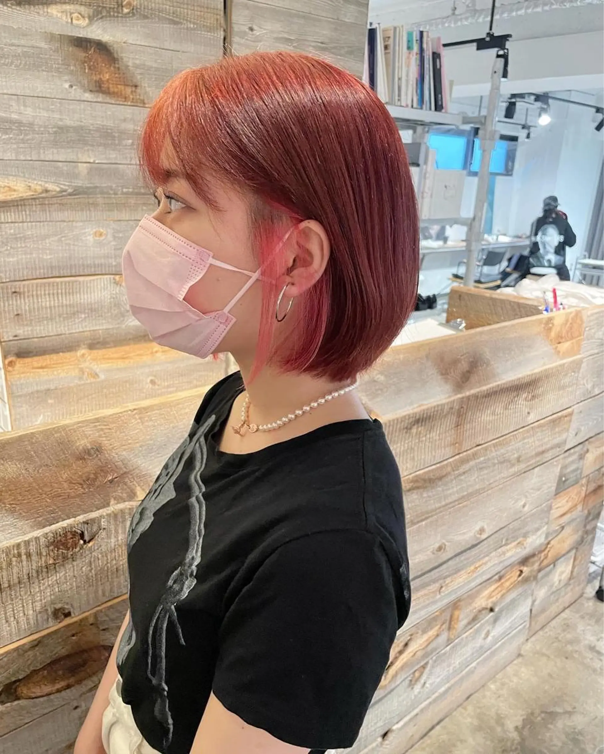 ミディアム カラー インナーカラー ピンクカラー ヘアカラー トリートメント ハイトーン/レイヤー /ケアブリーチ石川治のヘアスタイル