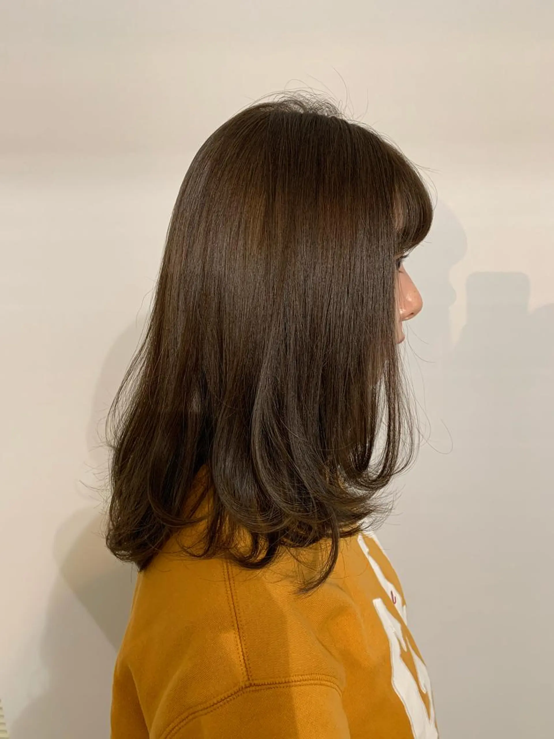 ミディアム カラー パーマ ヘアアレンジ ベージュカラー オリーブベージュ 加藤 綾華のヘアスタイル