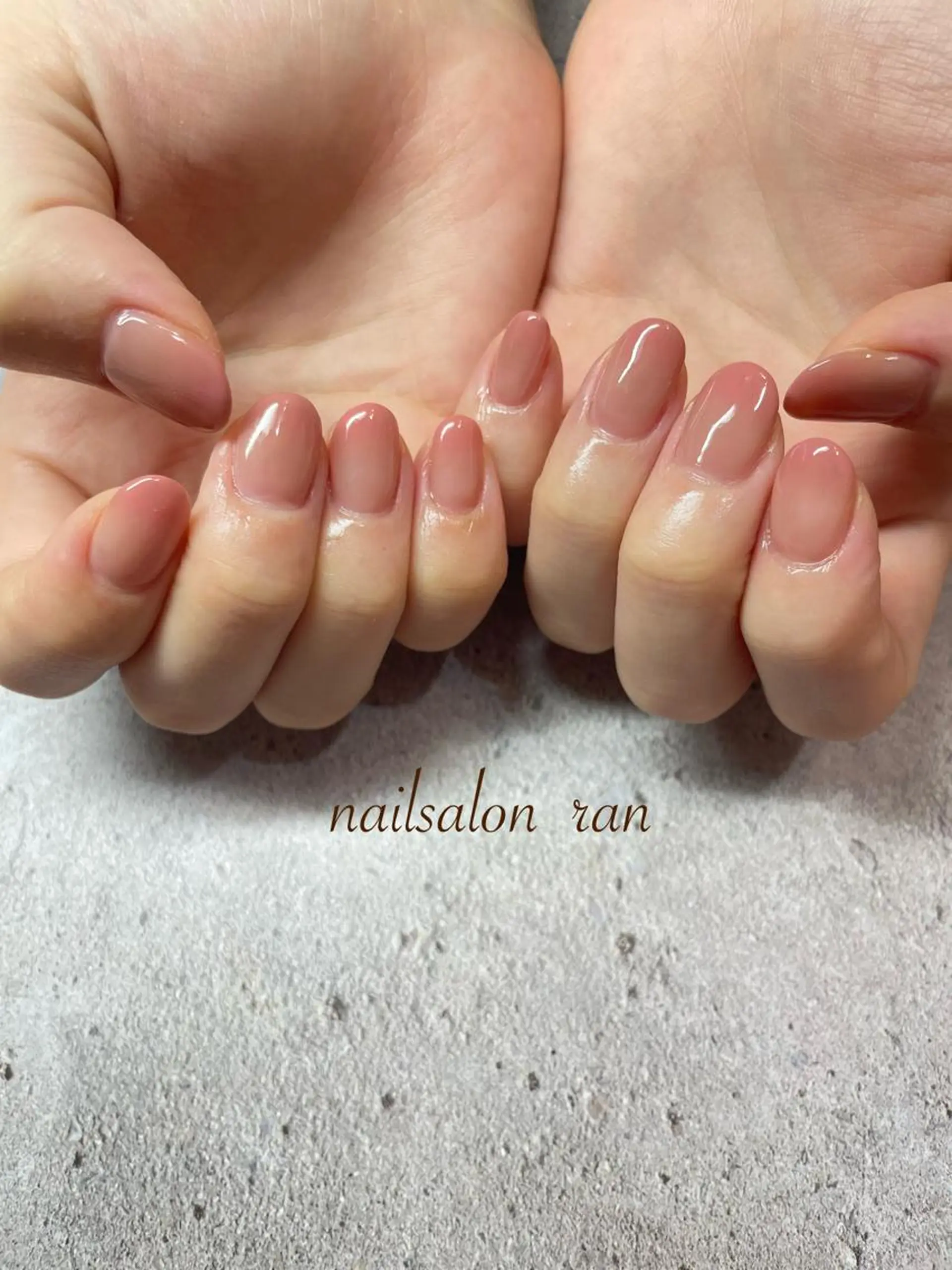 ネイル グラデーション nailsalon ranのネイルデザイン