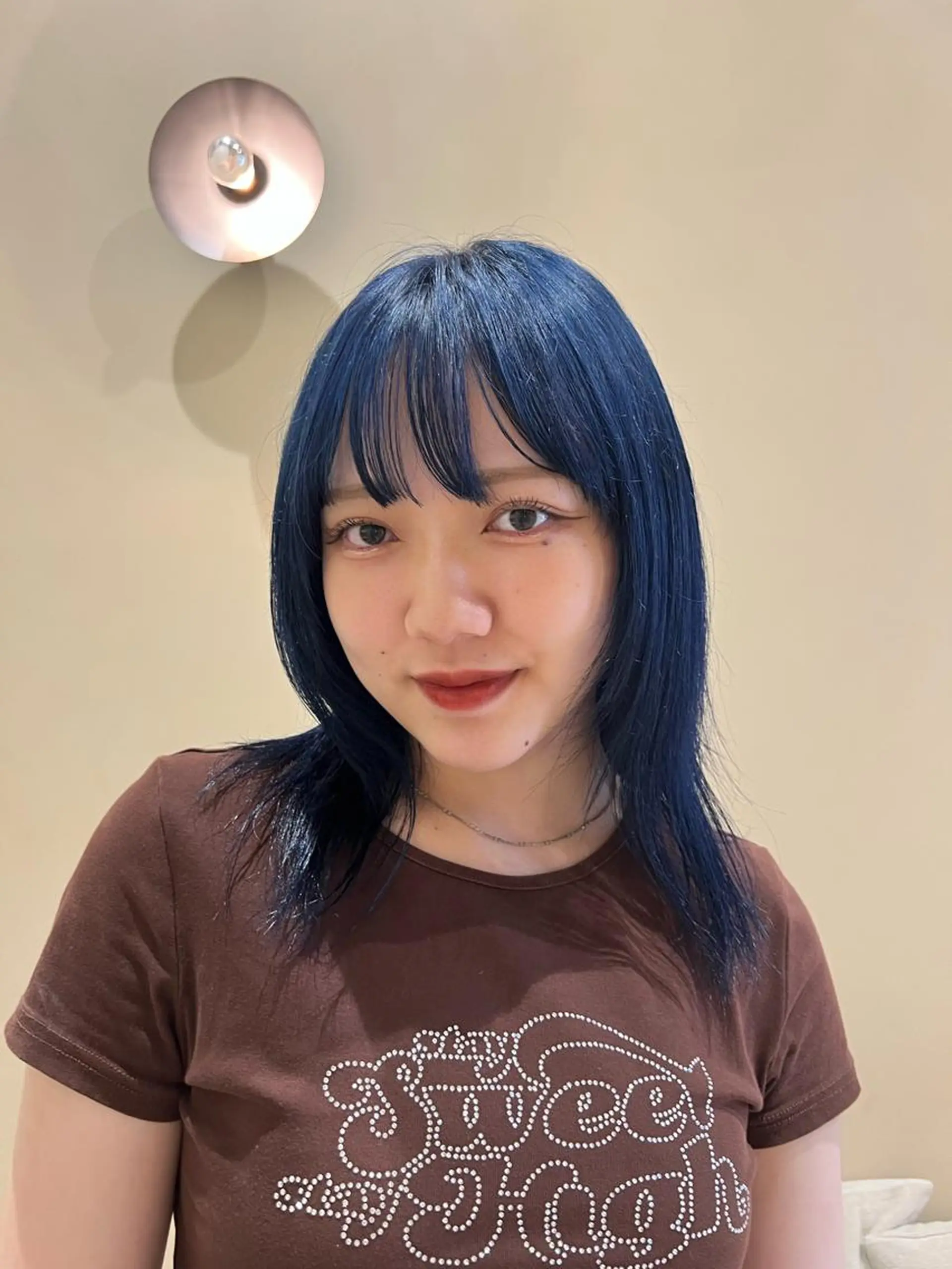 ミディアム レイヤーカット NERO加藤木麻彩のヘアスタイル