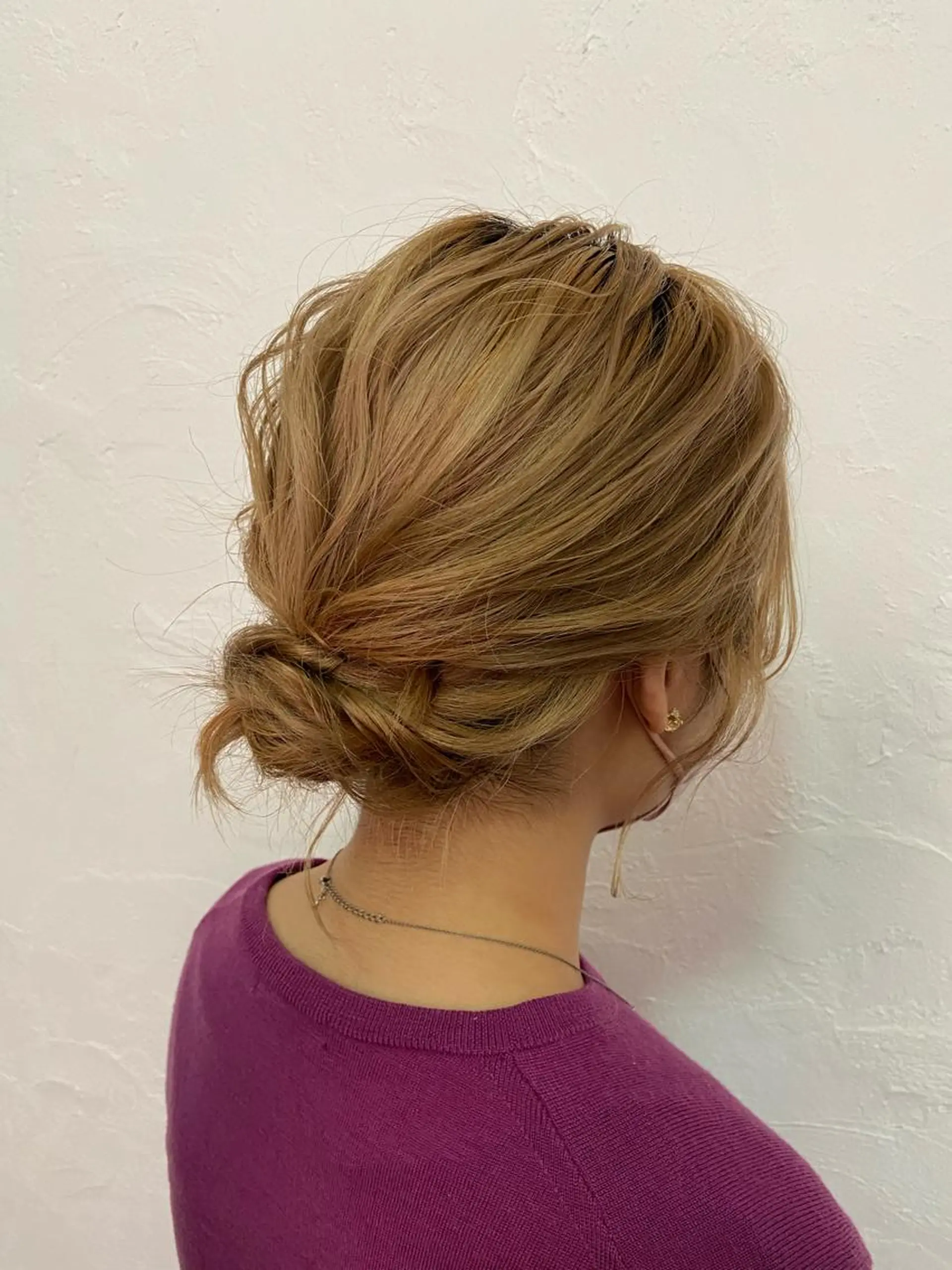 ミディアム ボブ ヘアカラー ヘアセット 大良 彩水のヘアスタイル