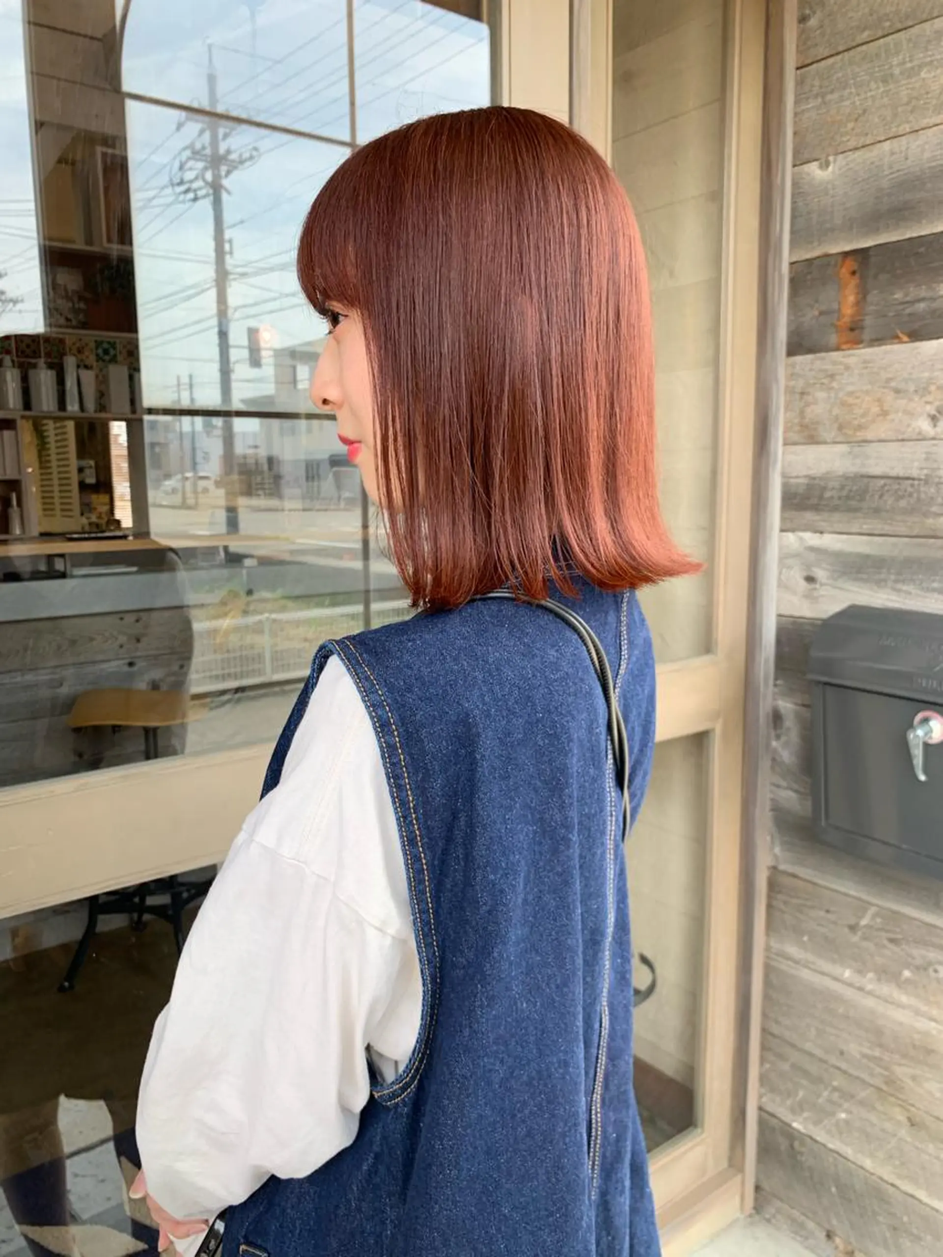 ミディアム カラー ブリーチ ブリーチなしカラー オレンジ カワサキ マホのヘアスタイル