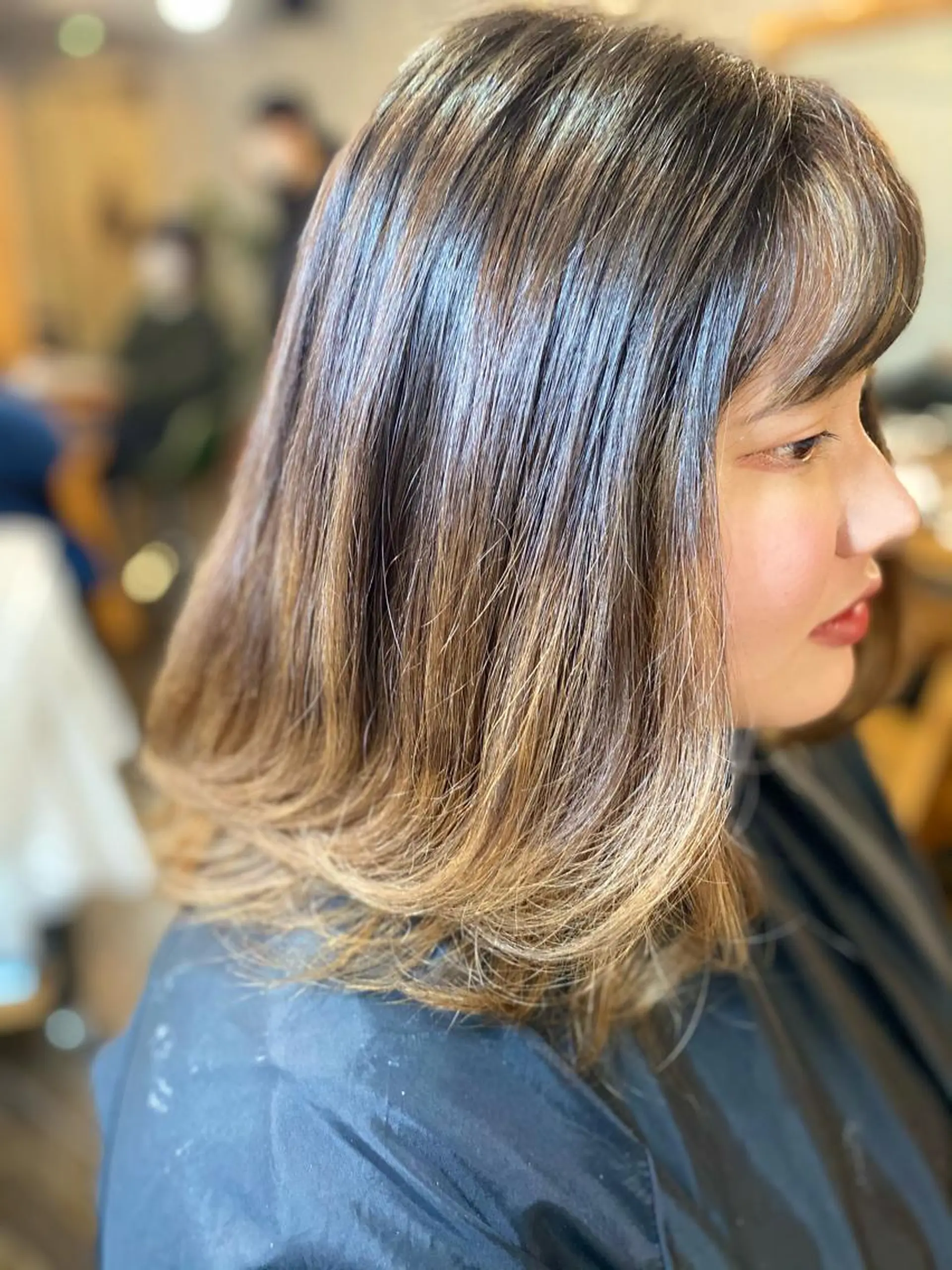 カラー 渋田 ゆかりのヘアスタイル