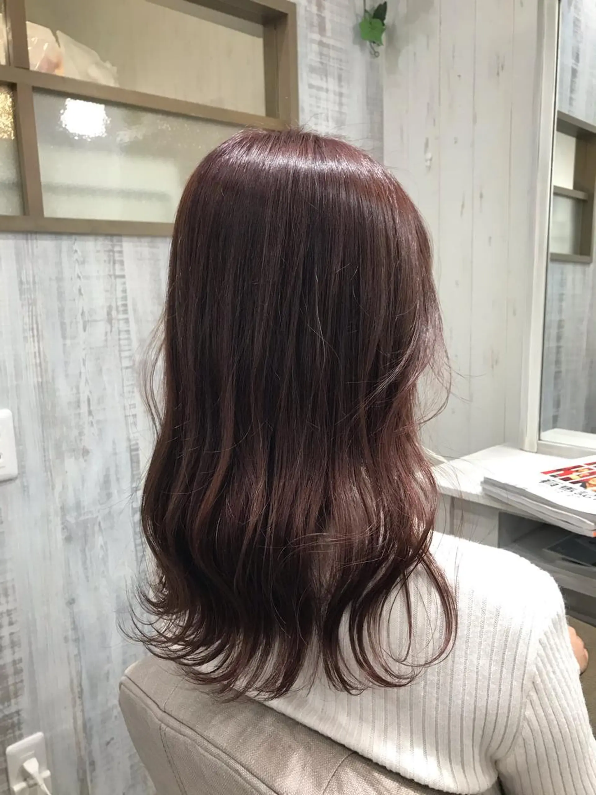 セミロング ピンクブラウン ネモトメイナ🌿‬ 今月末で退職しますのヘアスタイル