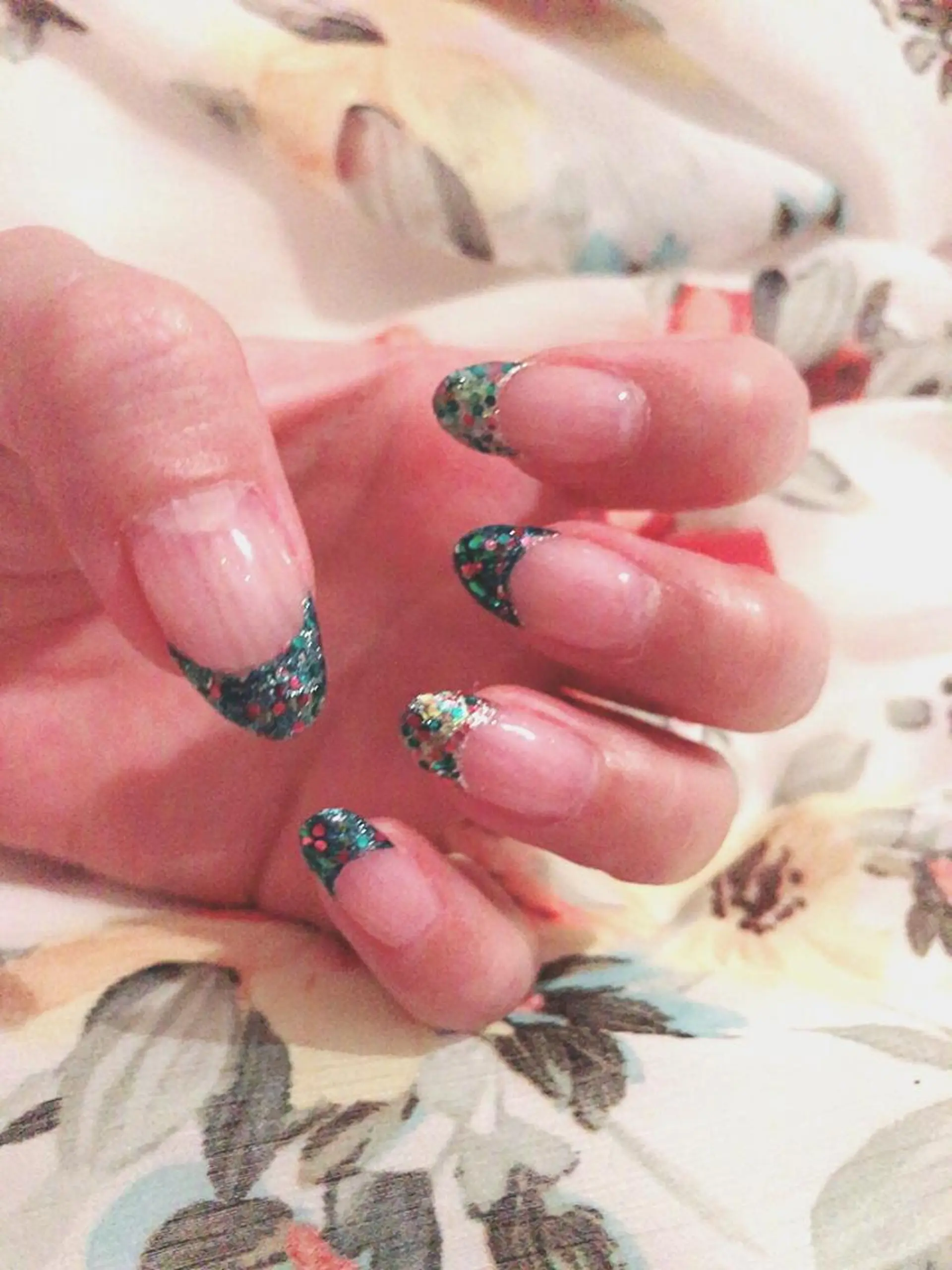 ネイル キラキラネイル 4/2ご予約 ◎ 本田 知美ꯁꯧのネイルデザイン