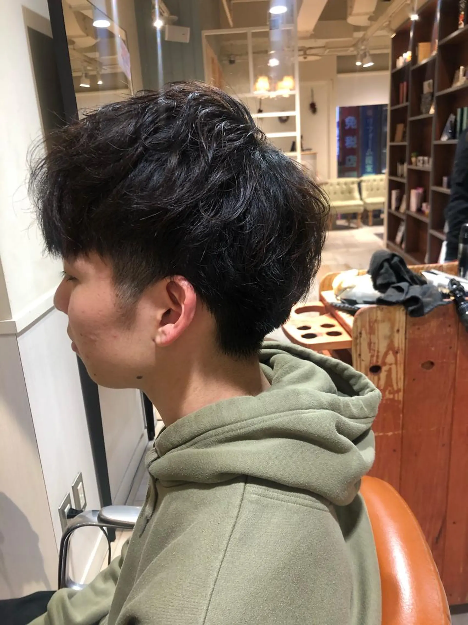 メンズ ブリーチ指名 NO1🌈SAKIのヘアスタイル