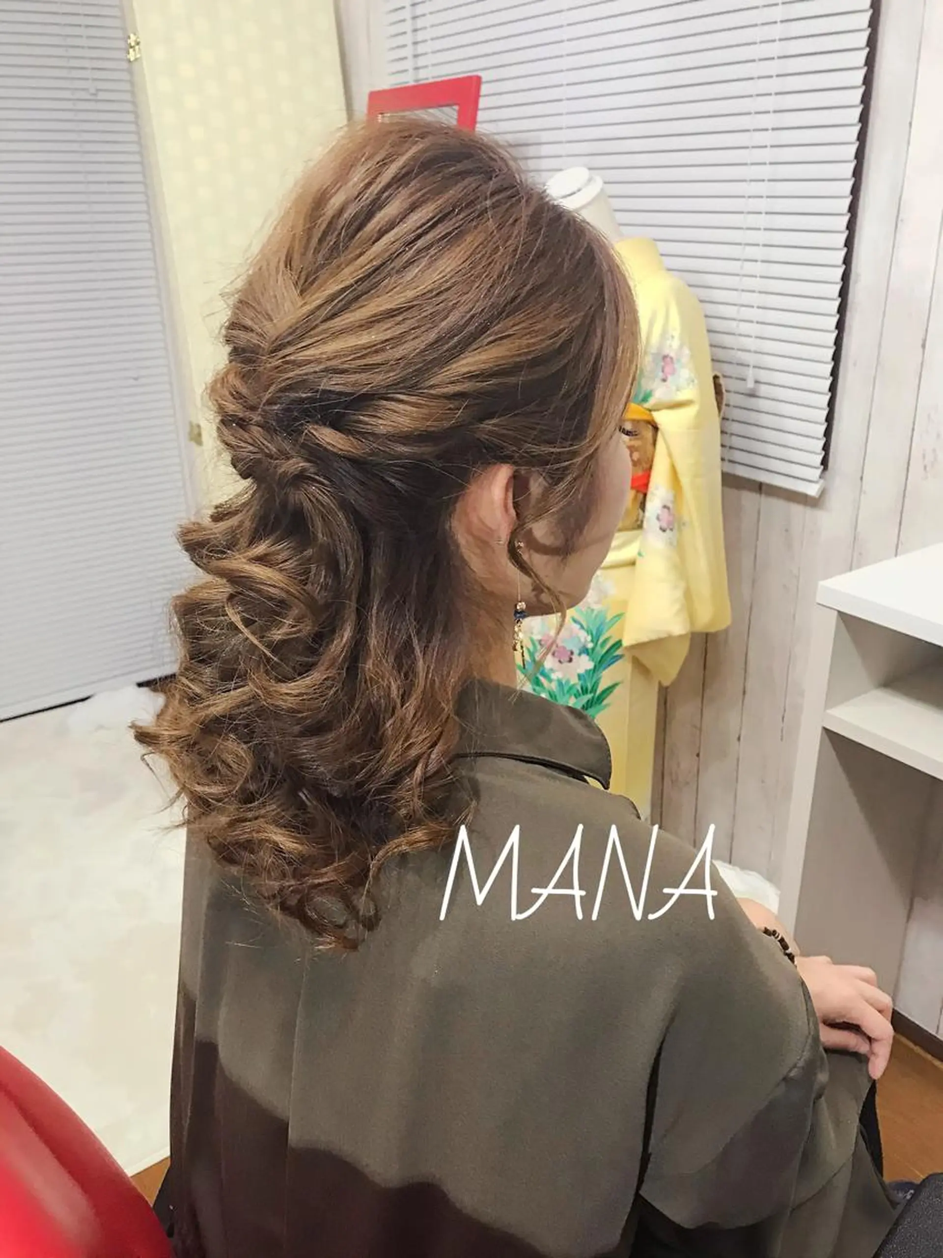 ヘアアレンジ ハーフアップ Salon Mana✨三貴のマツエク・マツパデザイン