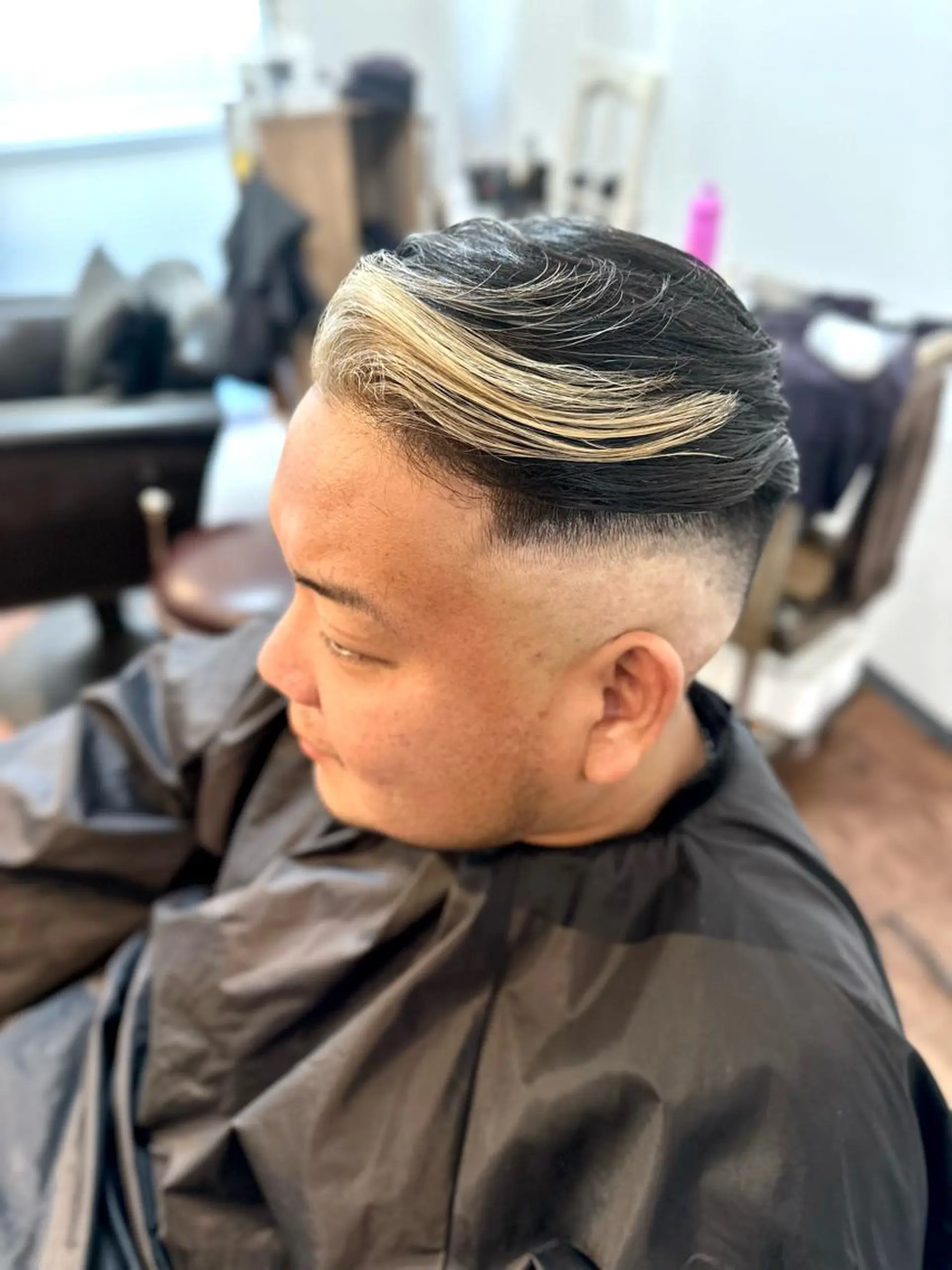 ショート メンズ フェードカット スキンフェード ミストバング カット ヘアカラー トリートメント Luzir⭐︎ GEN⭐︎のヘアスタイル