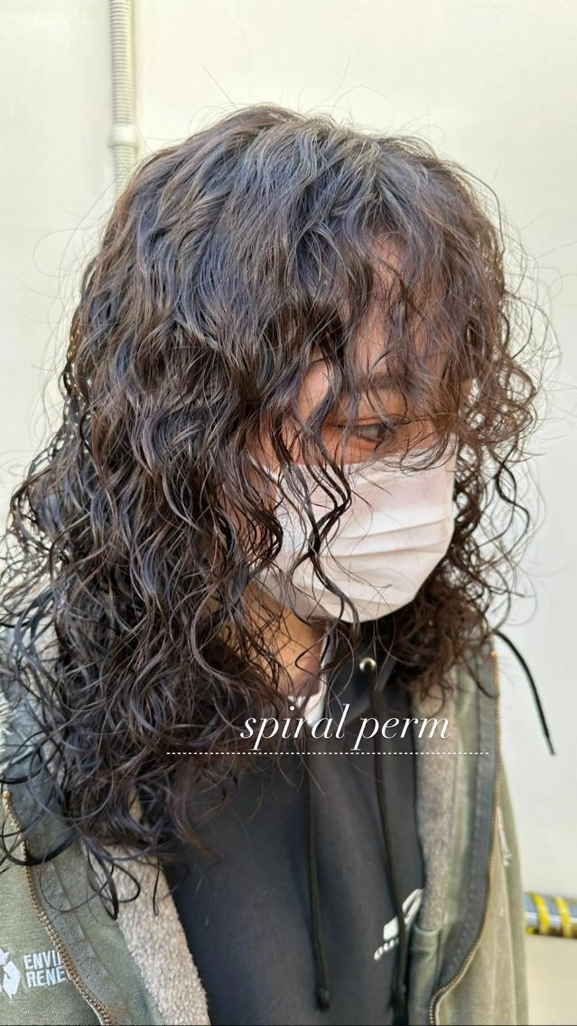 ミディアム パーマ ミディアムパーマ スパイラルパーマ パーマ職人 渡邊　優雅のヘアスタイル