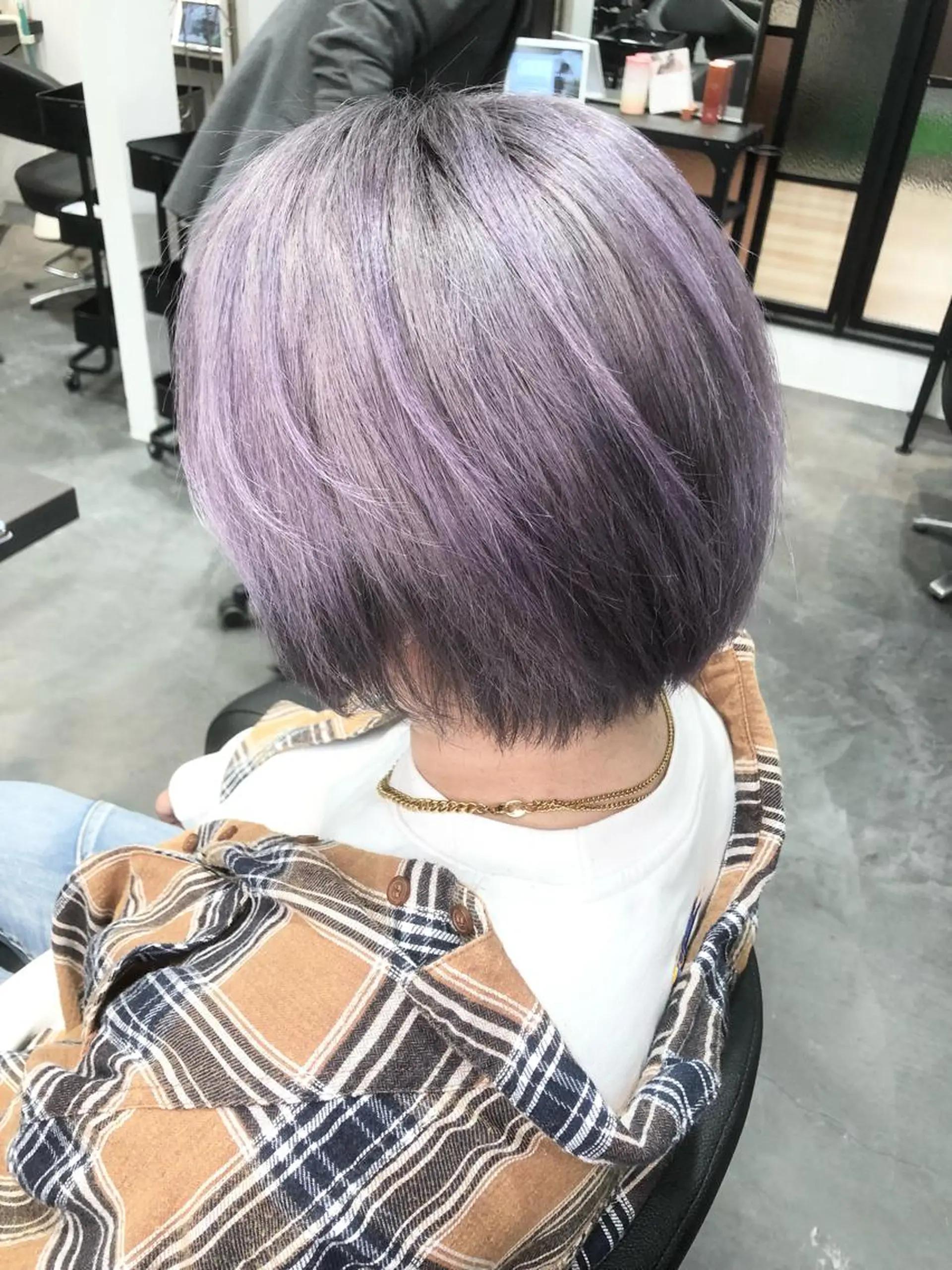 ショート カラー LOOP hairのヘアスタイル