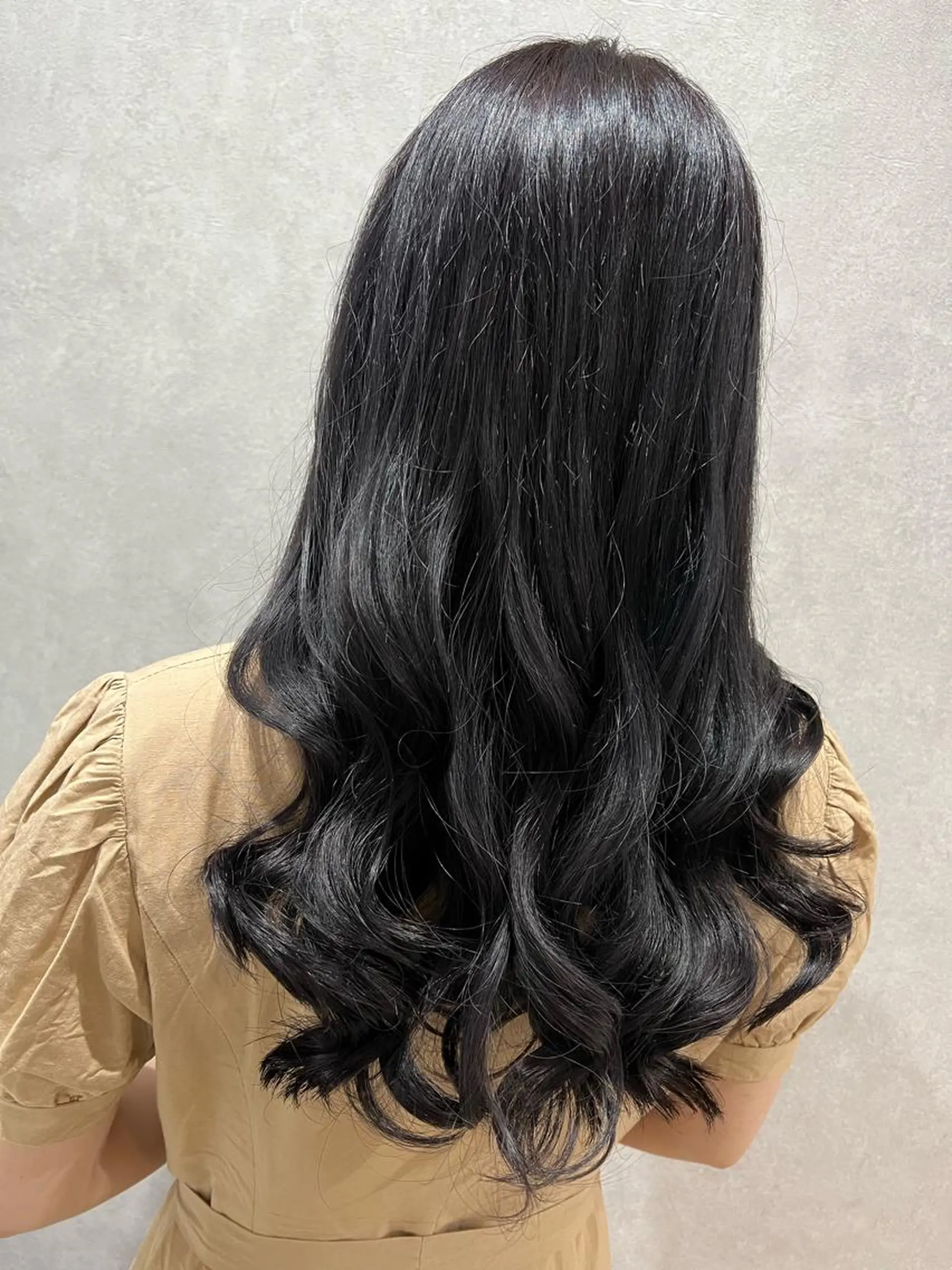 セミロング カラー ヘアアレンジ ダークグレー 髪質改善 トリートメント ヘアカラー トリートメント 新宿color🐝 AYAKA🌈💖のヘアスタイル