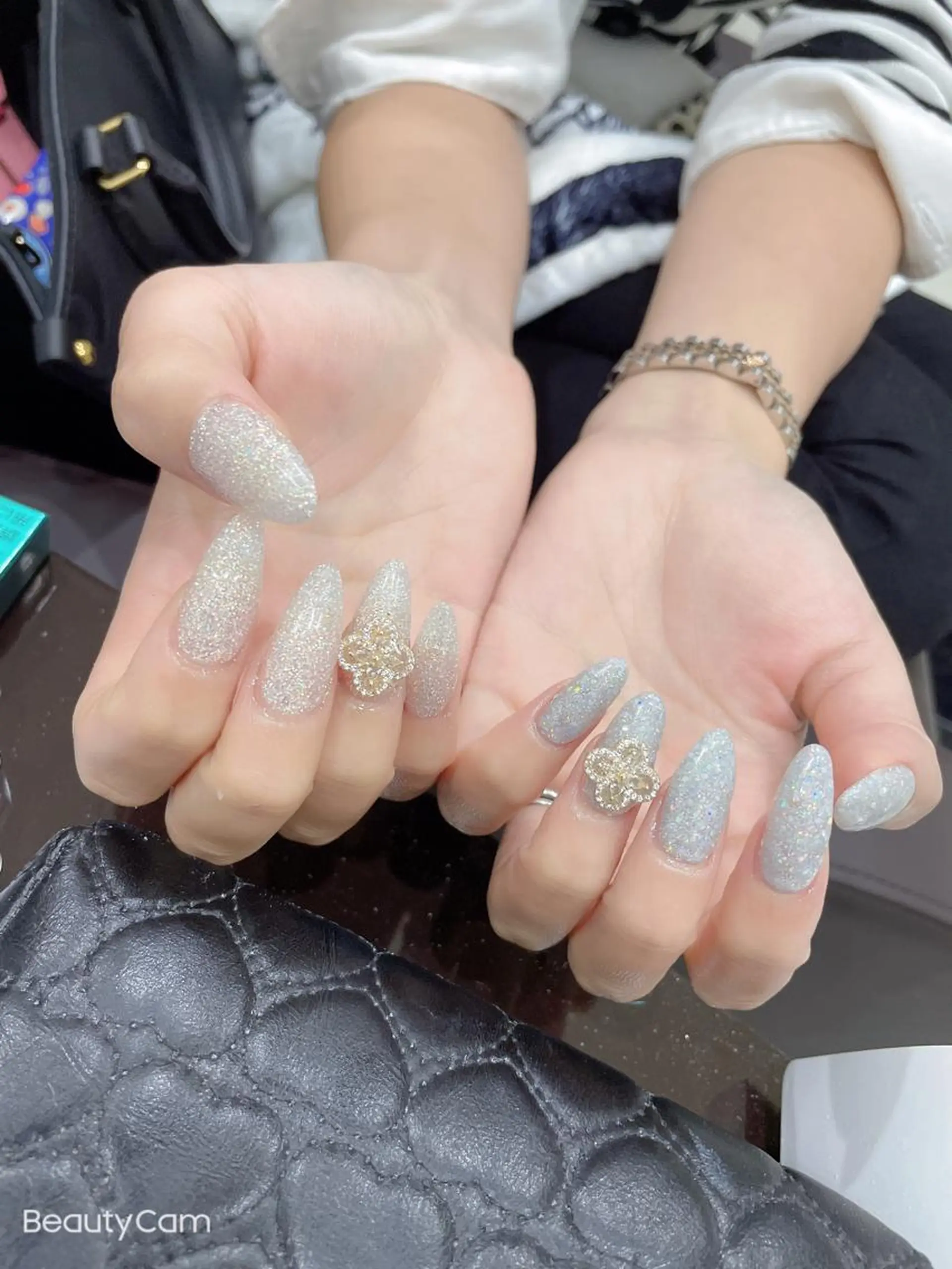 セミロング ネイル ハンドネイル 《LB》ラブリエ Nail&eyeのマツエク・マツパデザイン
