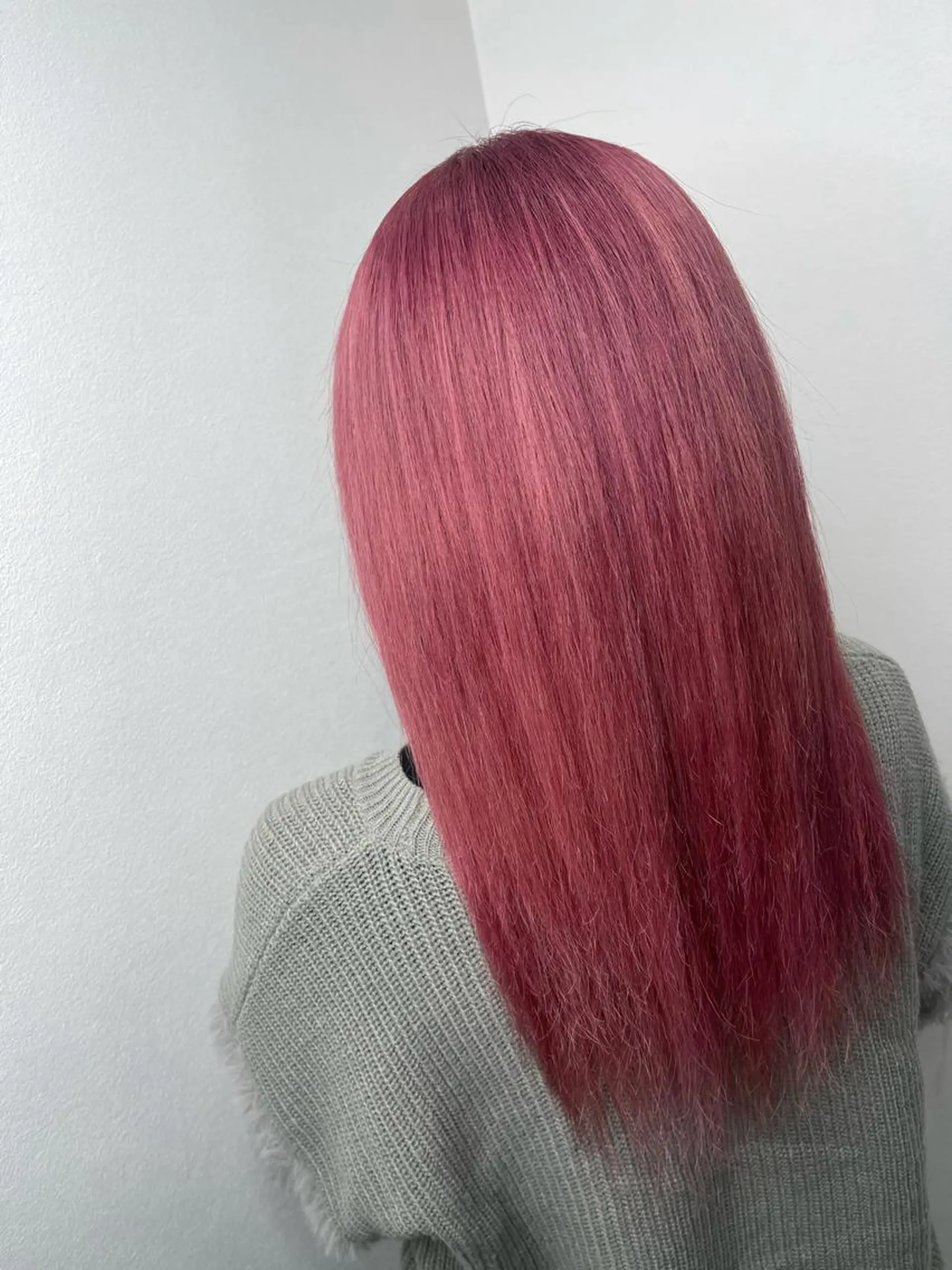 セミロング カラー アディクシーカラー イルミナカラー トリートメント ヘアカラー トリートメント &chaLme   心斎橋所属・emi/髪質改善/ 韓国風/艶カラーのヘアスタイル