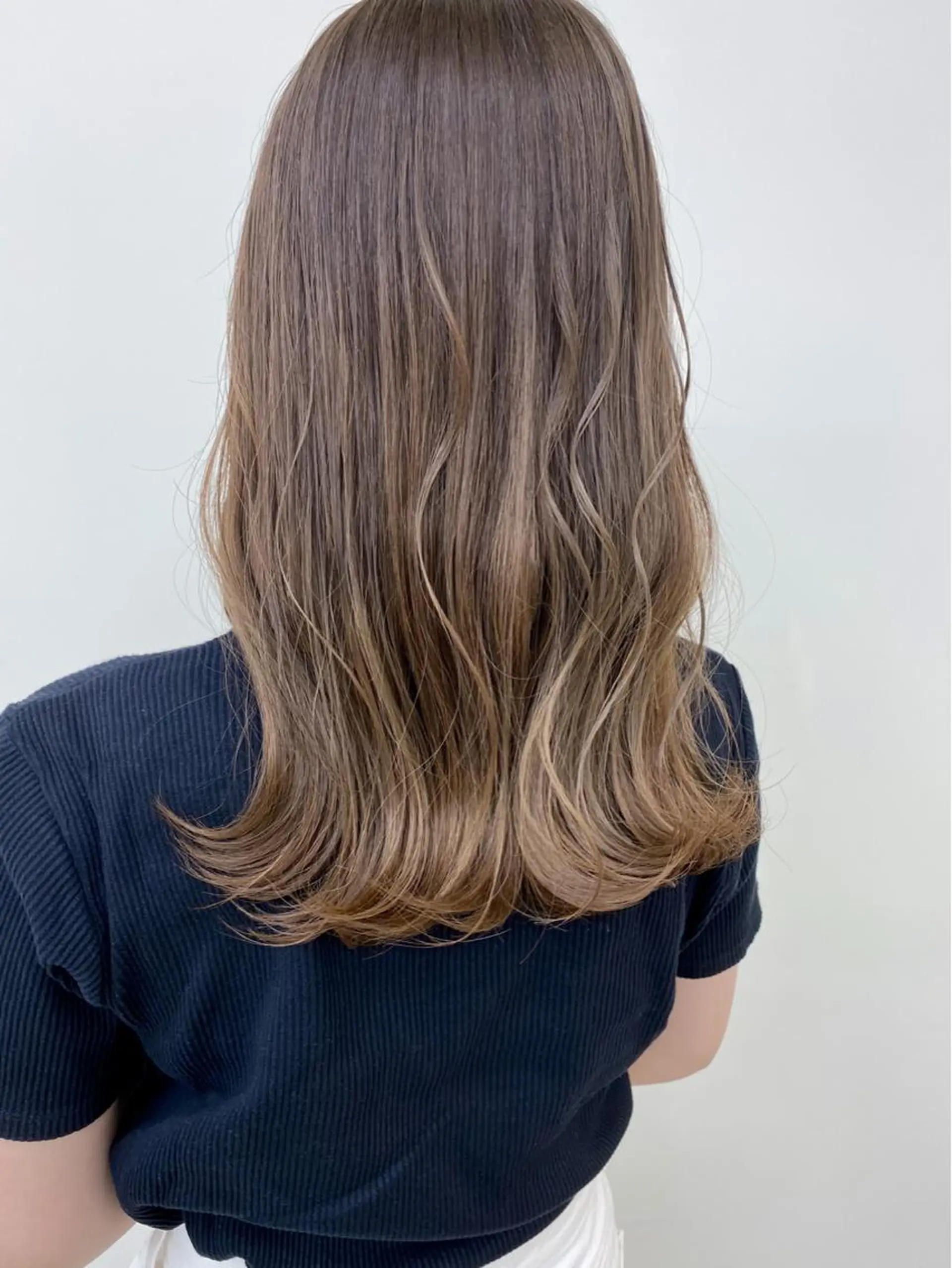 セミロング カラー ベージュカラー ミルクティーベージュ ヘアカラー トリートメント 丹羽 隼人/髪質改善 /韓国ヘア🇰🇷のヘアスタイル