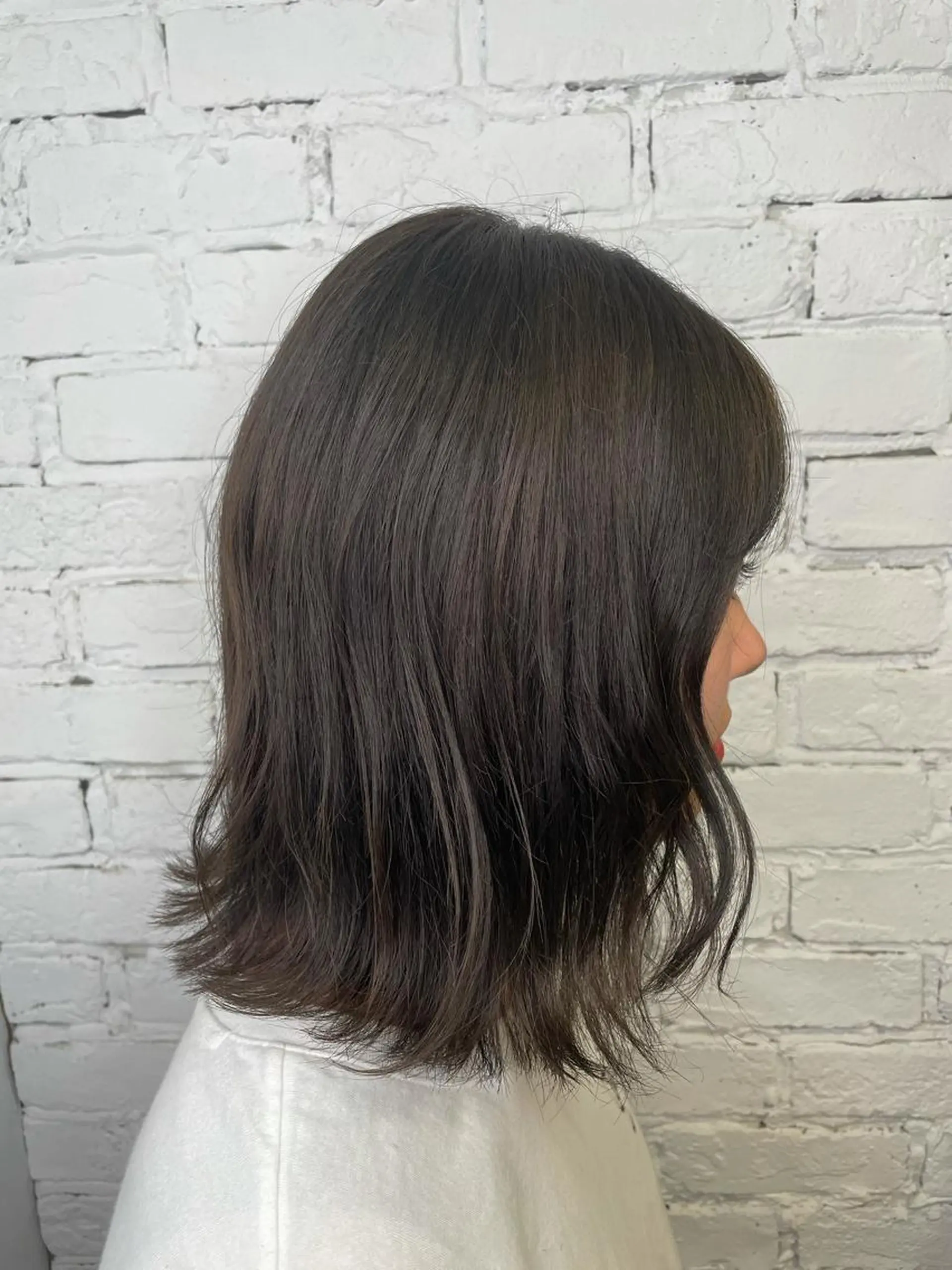 ミディアム 飯塚 七海のヘアスタイル