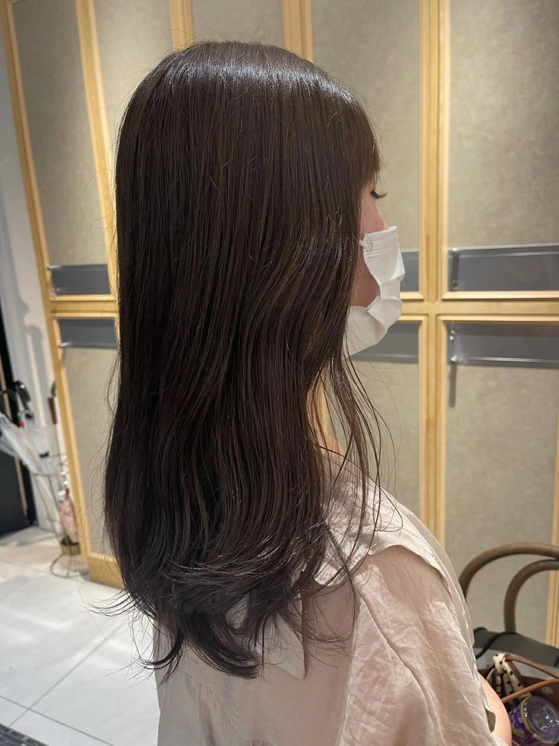 セミロング カラー グレージュ ラベンダー/レイヤー スタイル🤎mamiのヘアスタイル