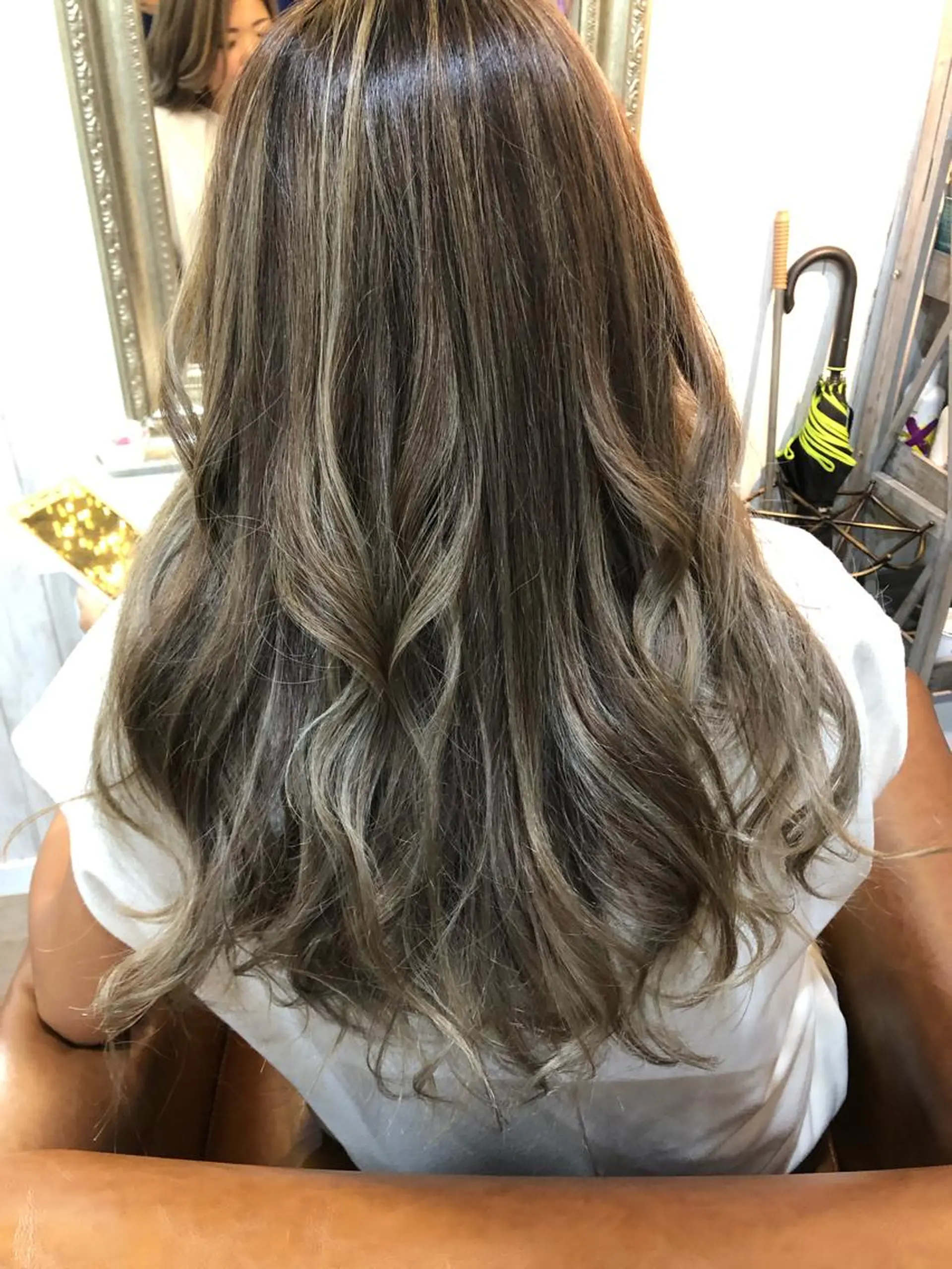 ロング ヘアカラー トリートメント 🐆アンドウ チカコ🦓のヘアスタイル