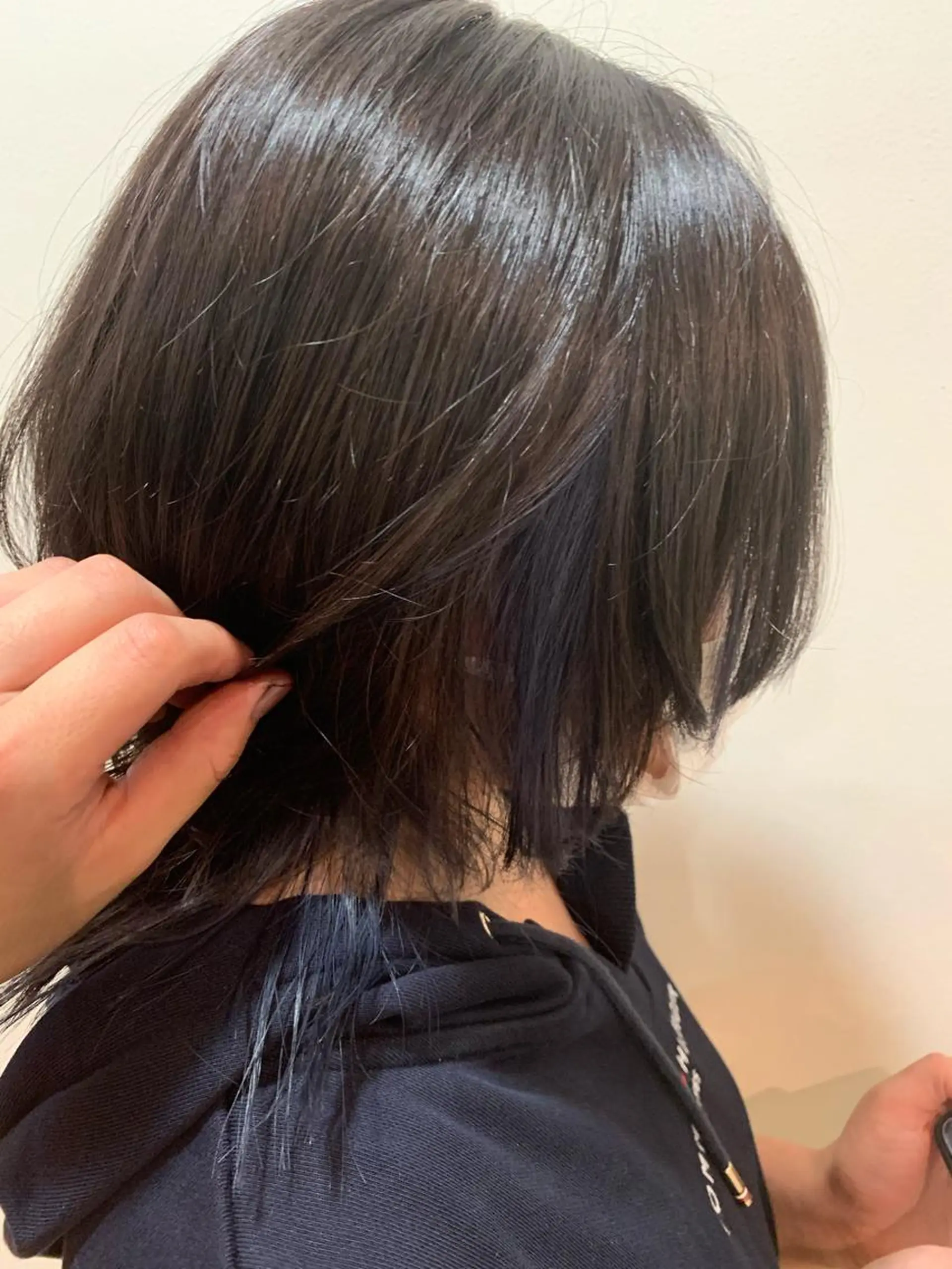 ミディアム カット特化美容師 齋藤桐のヘアスタイル