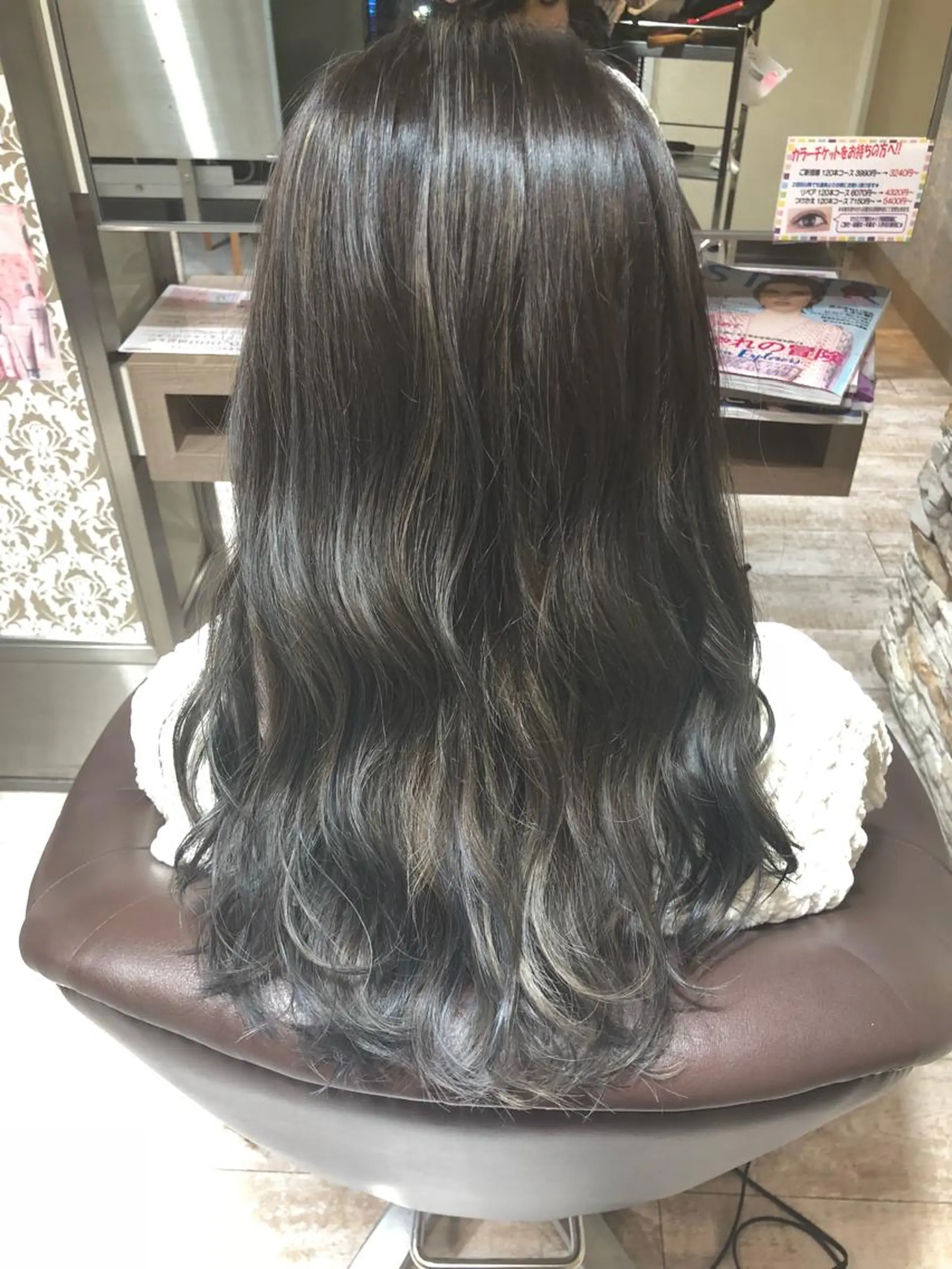 ロング カラー cherir髪質改善 パーソナルカラー診断のヘアスタイル