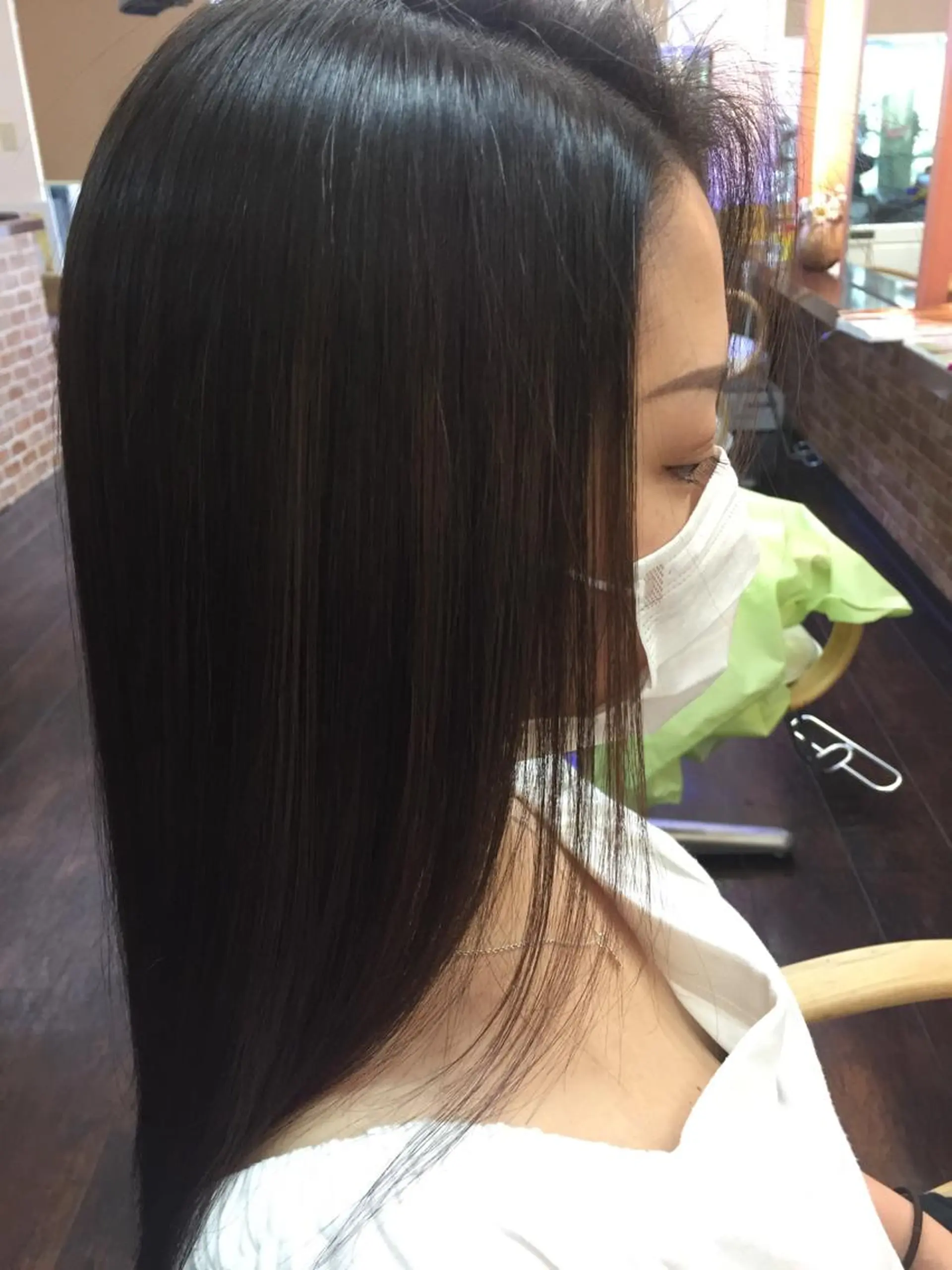 セミロング パーマ 桧山 真のヘアスタイル