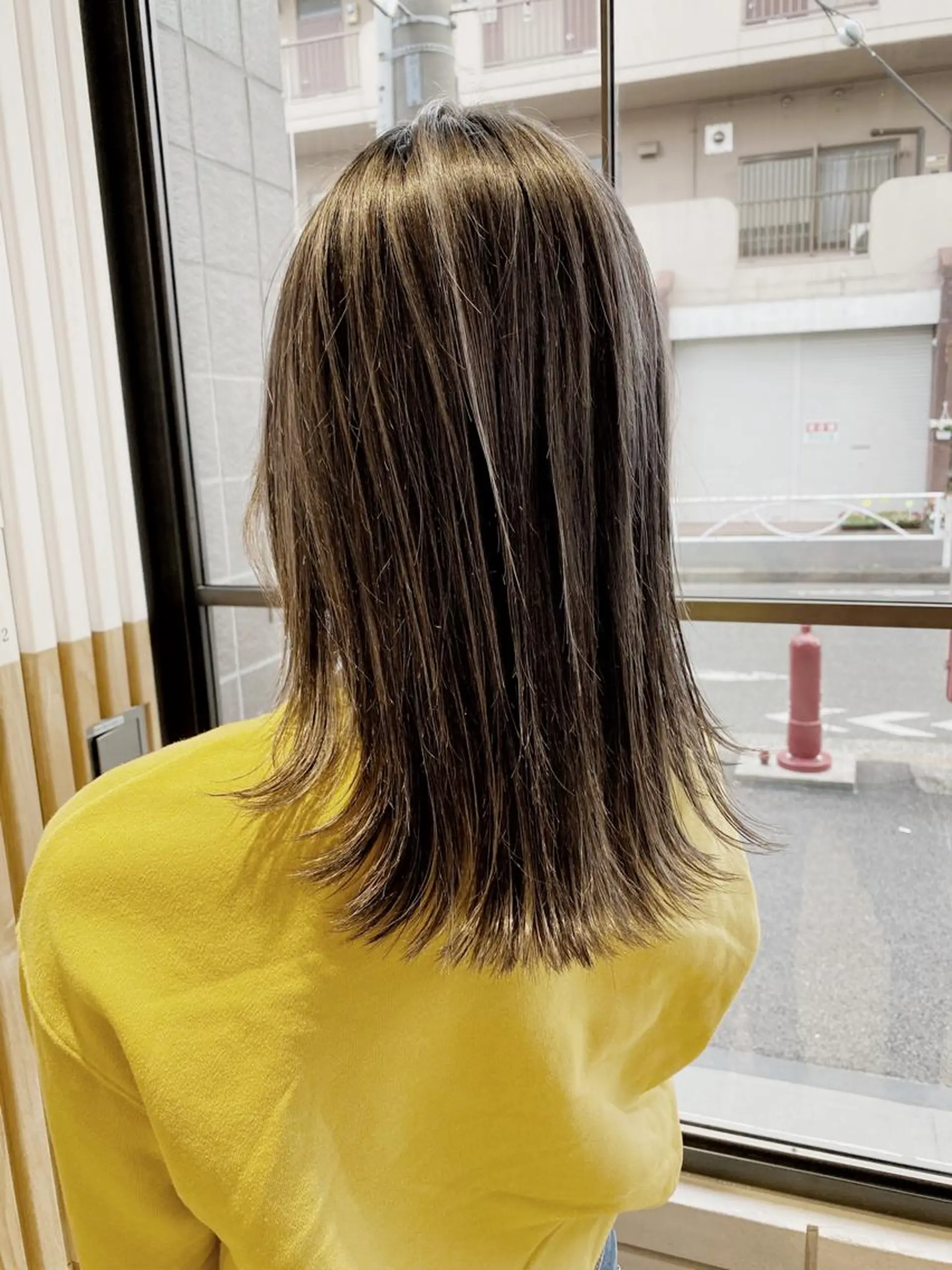 ミディアム カラー ベージュカラー ブリーチ ケアブリーチ 透明感カラー デザインカラー カット ヘアカラー ボブ/ハイトーン 福生Radix 下田のヘアスタイル