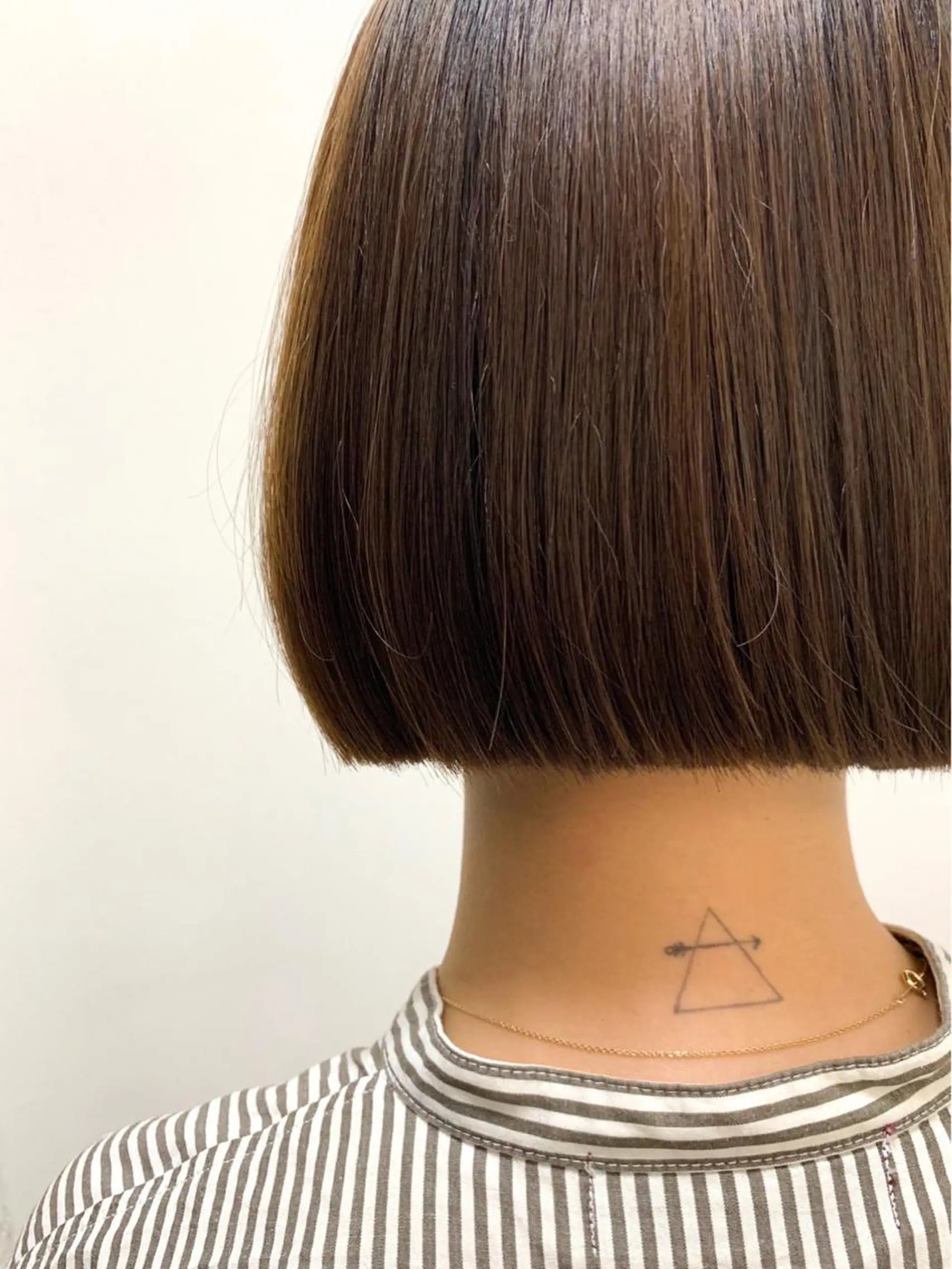 ショート ボブ THE./ブリーチ 透感カラー/髪質改善のヘアスタイル