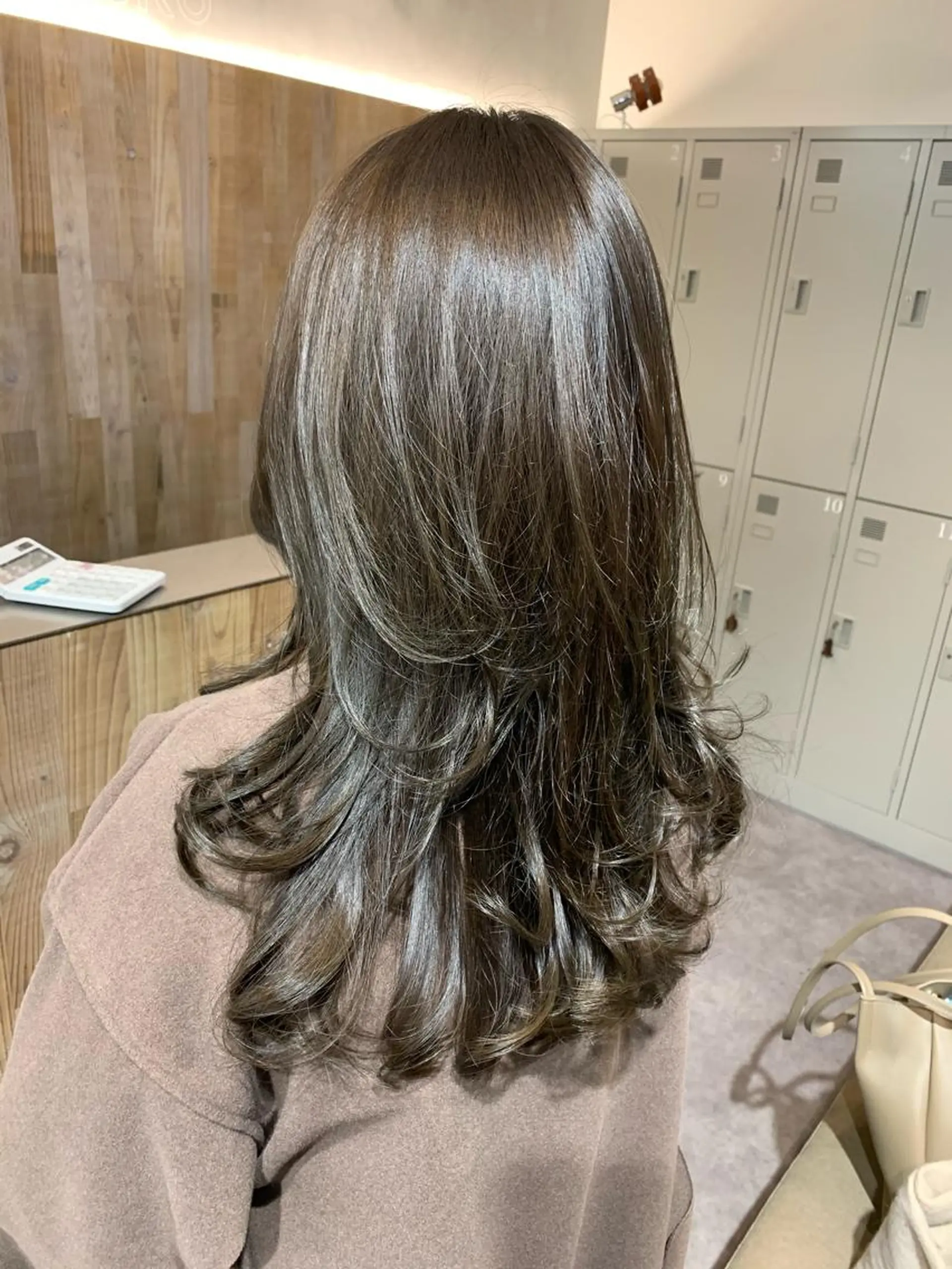 セミロング カラー 🥀韓国ヘア🥀 宮津真菜のヘアスタイル