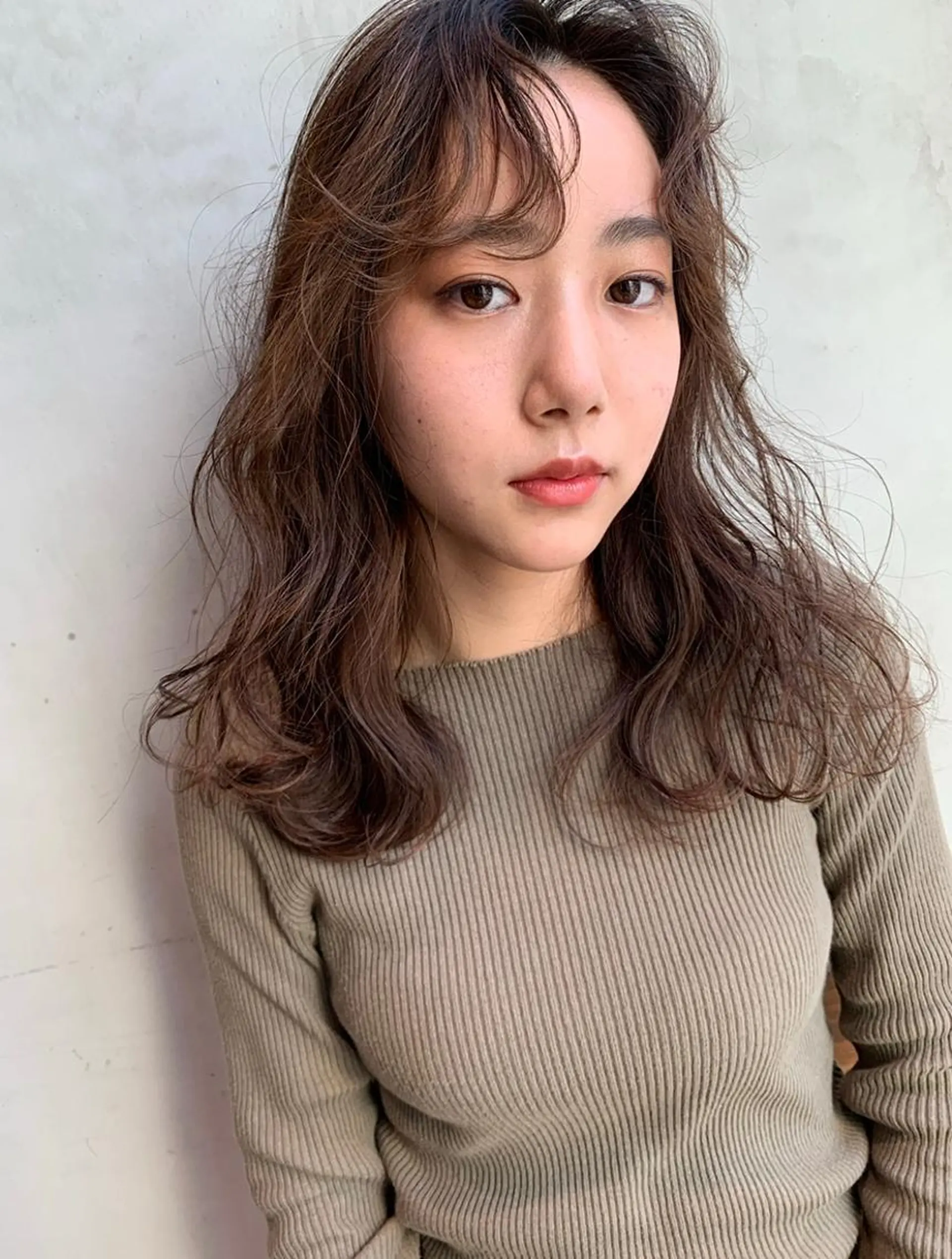 ミディアム yui .のヘアスタイル
