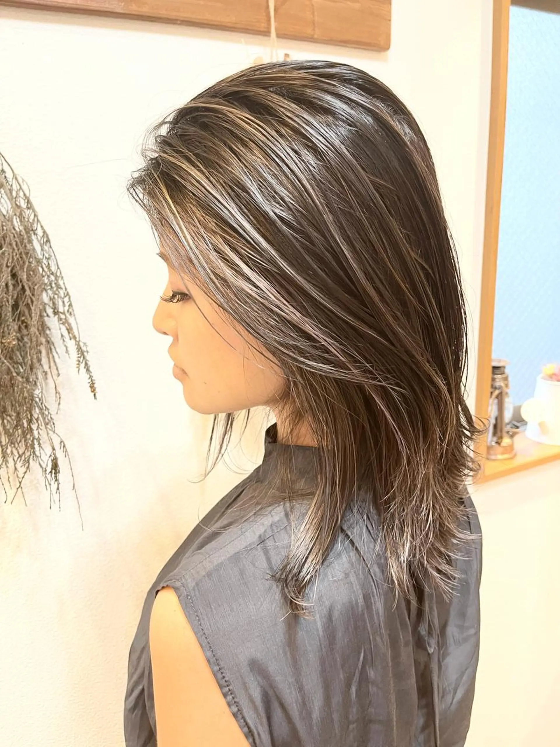 ミディアム ハイライト トレンドパーマ 加藤菜月のヘアスタイル