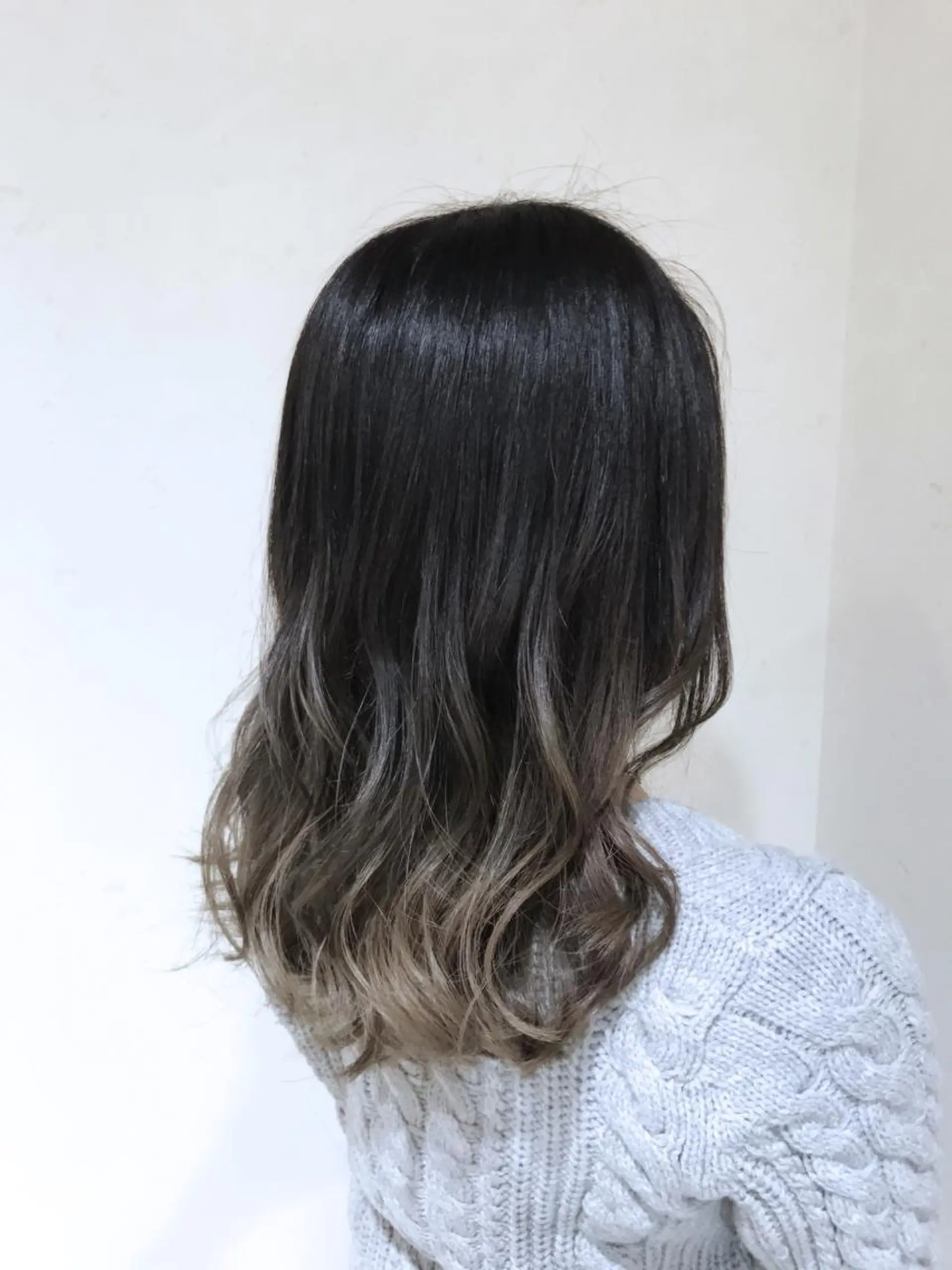 セミロング カラー パーマ ヘアアレンジ メンズ キッズ ネイル マツエク・マツパ ヘアカラー バレイヤージュ/ 髪質改善/渡邉悟🌱のヘアスタイル
