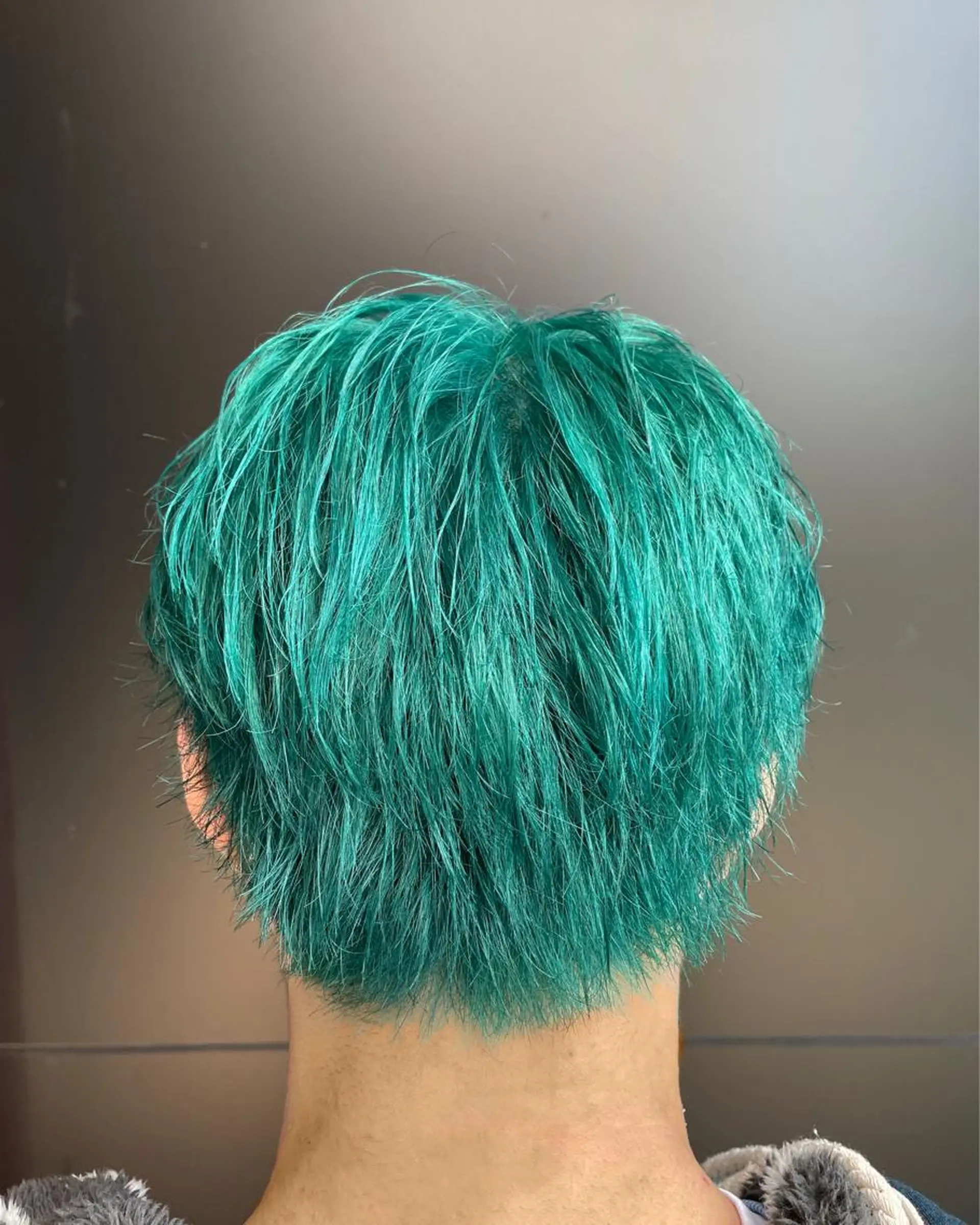 カラー メンズ センターパート フェードカット マッシュ メンズパーマ プードルパーマ カット ヘアカラー トリートメント スパイキーパーマ 柏NO1 藤本葉のヘアスタイル