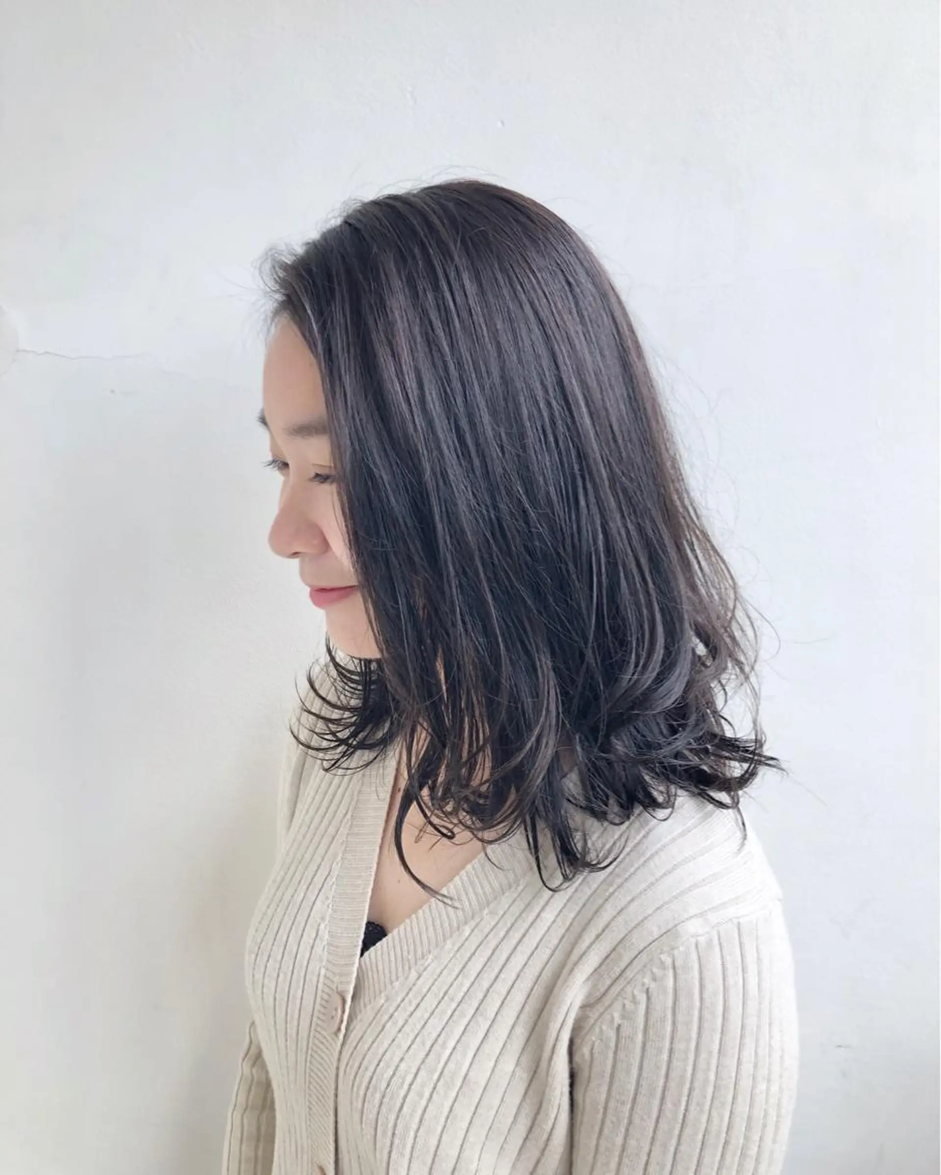 ミディアム カラー ブルーカラー ブルージュ 透明感カラー 🟦メンズパーマ🟦 横浜駅｜小上馬淳司のヘアスタイル