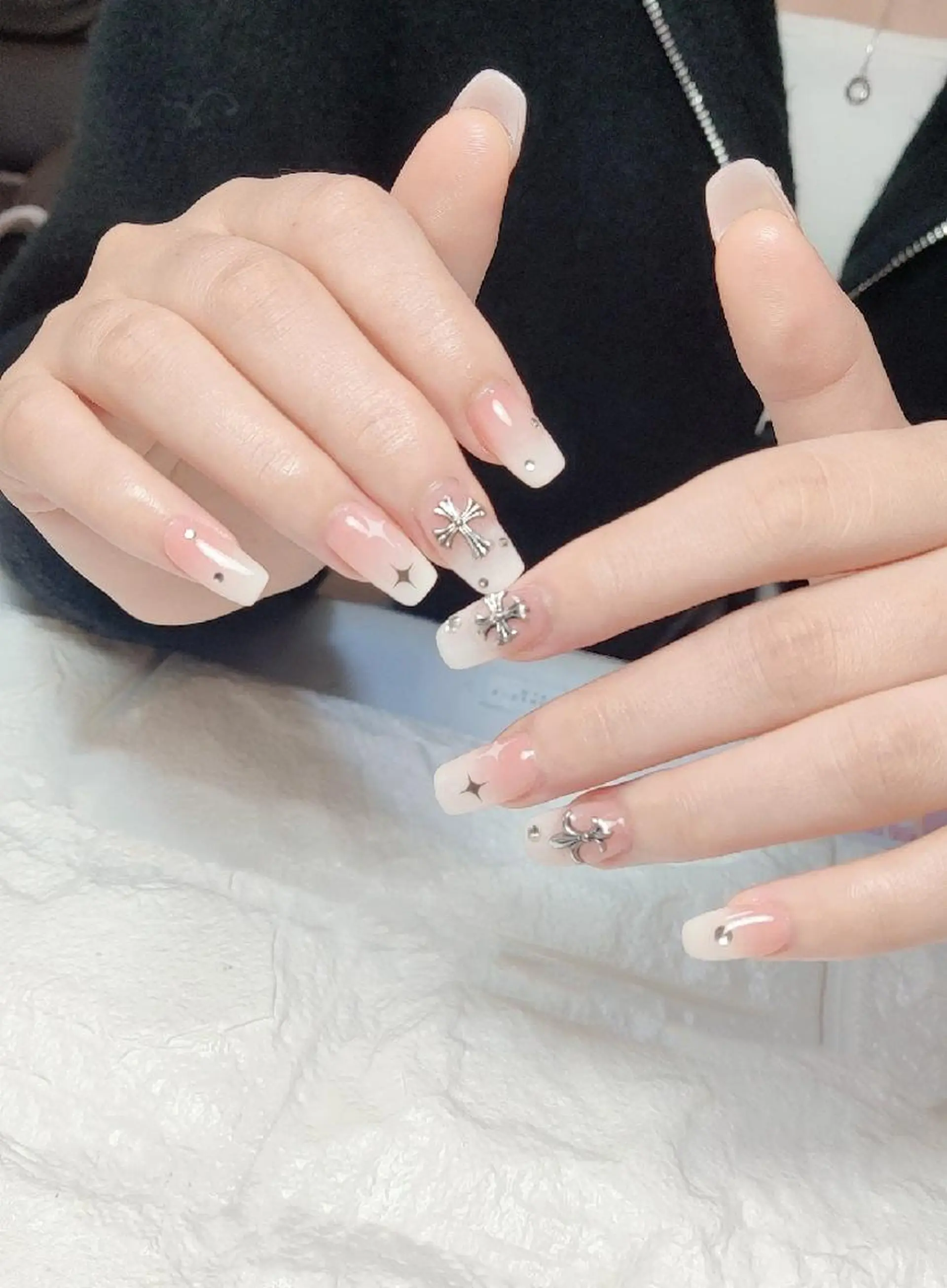 ネイル ハンドネイル E·U·B ネイル所属・横浜市中区曙町 E·U·Bネイルのネイルデザイン