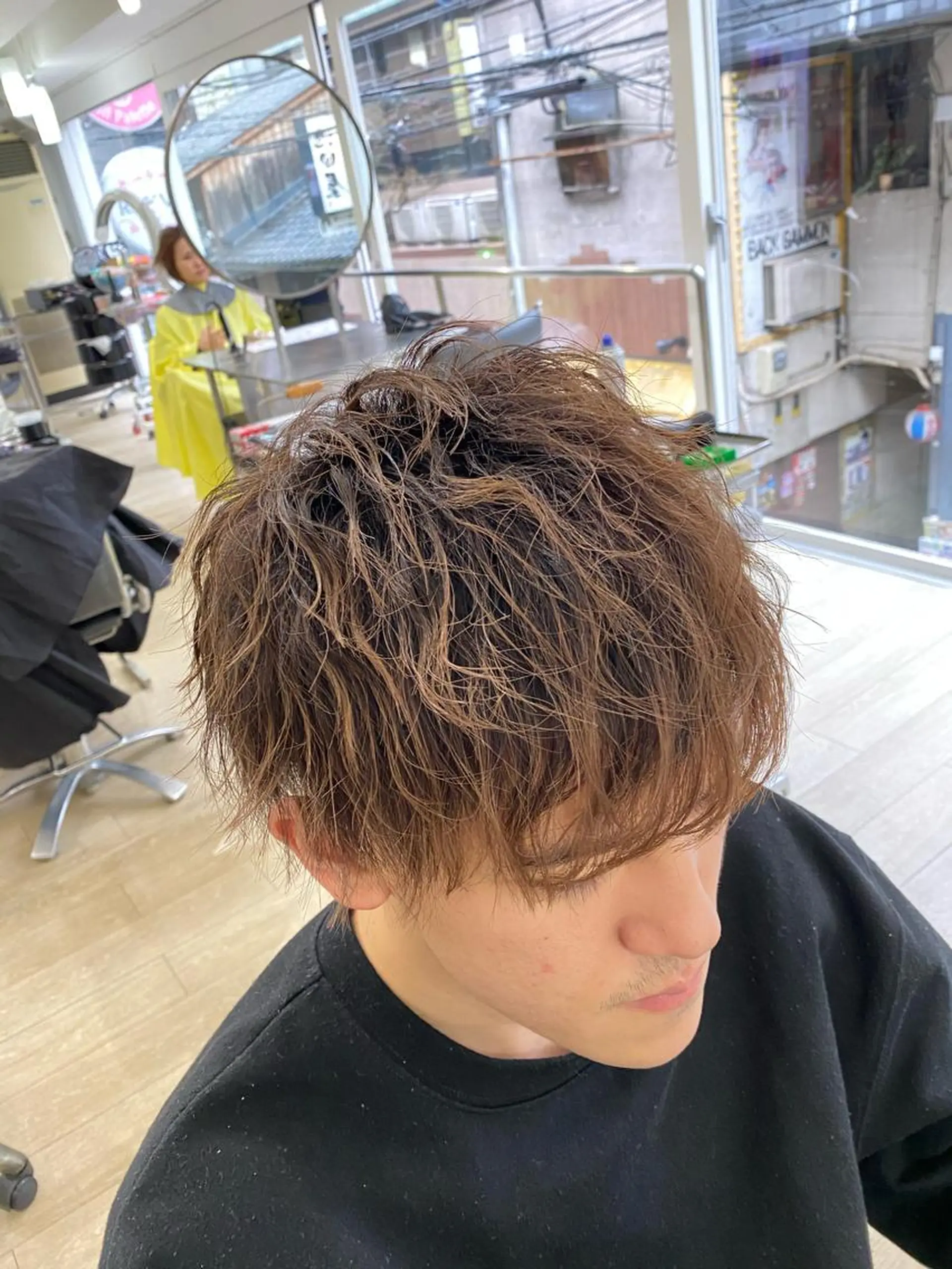 ショート メンズ メンズパーマ 刈り上げ カット 岩尾 凪のヘアスタイル