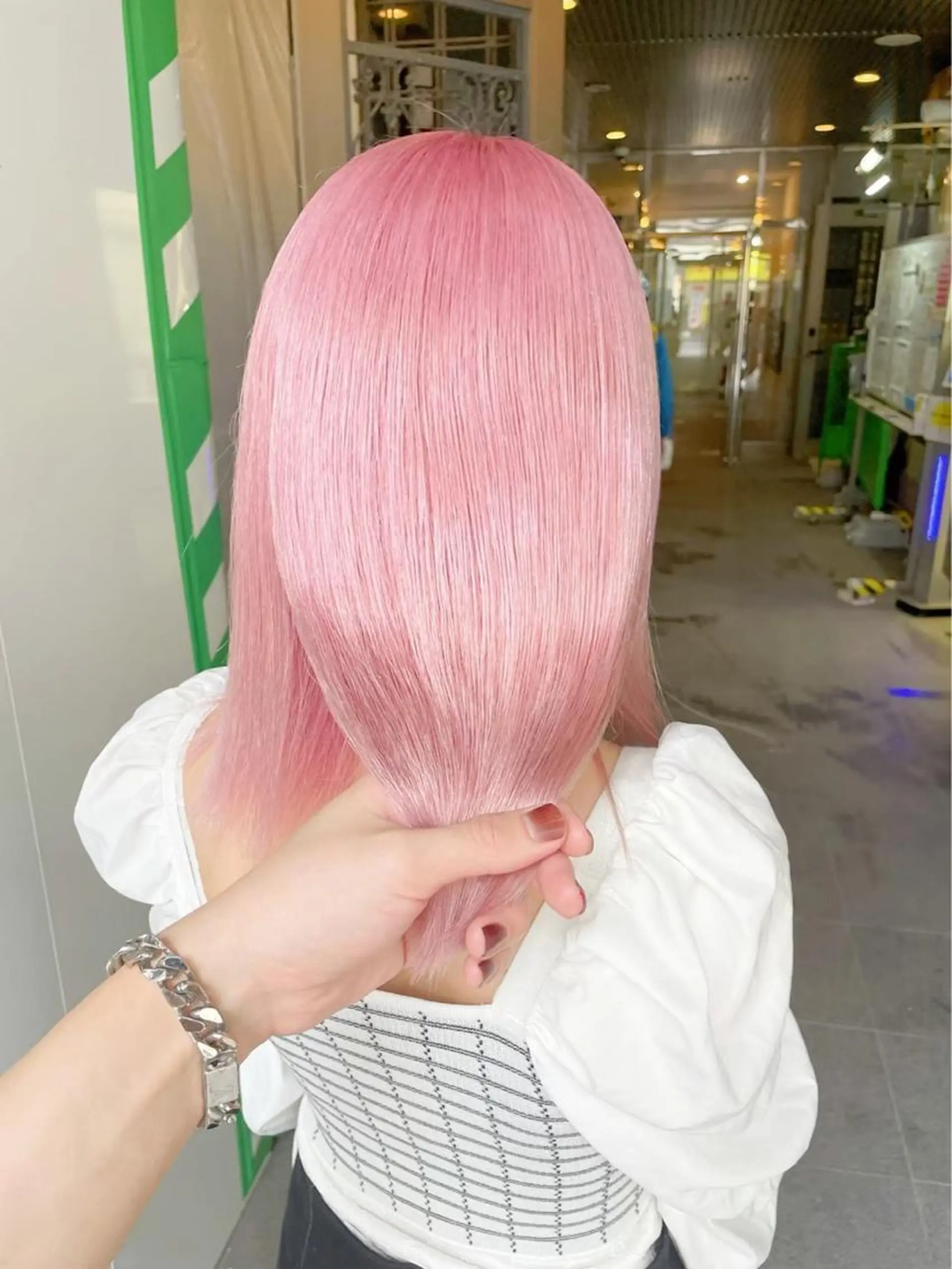 セミロング カラー ヘアアレンジ ヘアカラー トリートメント ヘアセット 🩶【推しハイトーン 】yuzu🩶のヘアスタイル