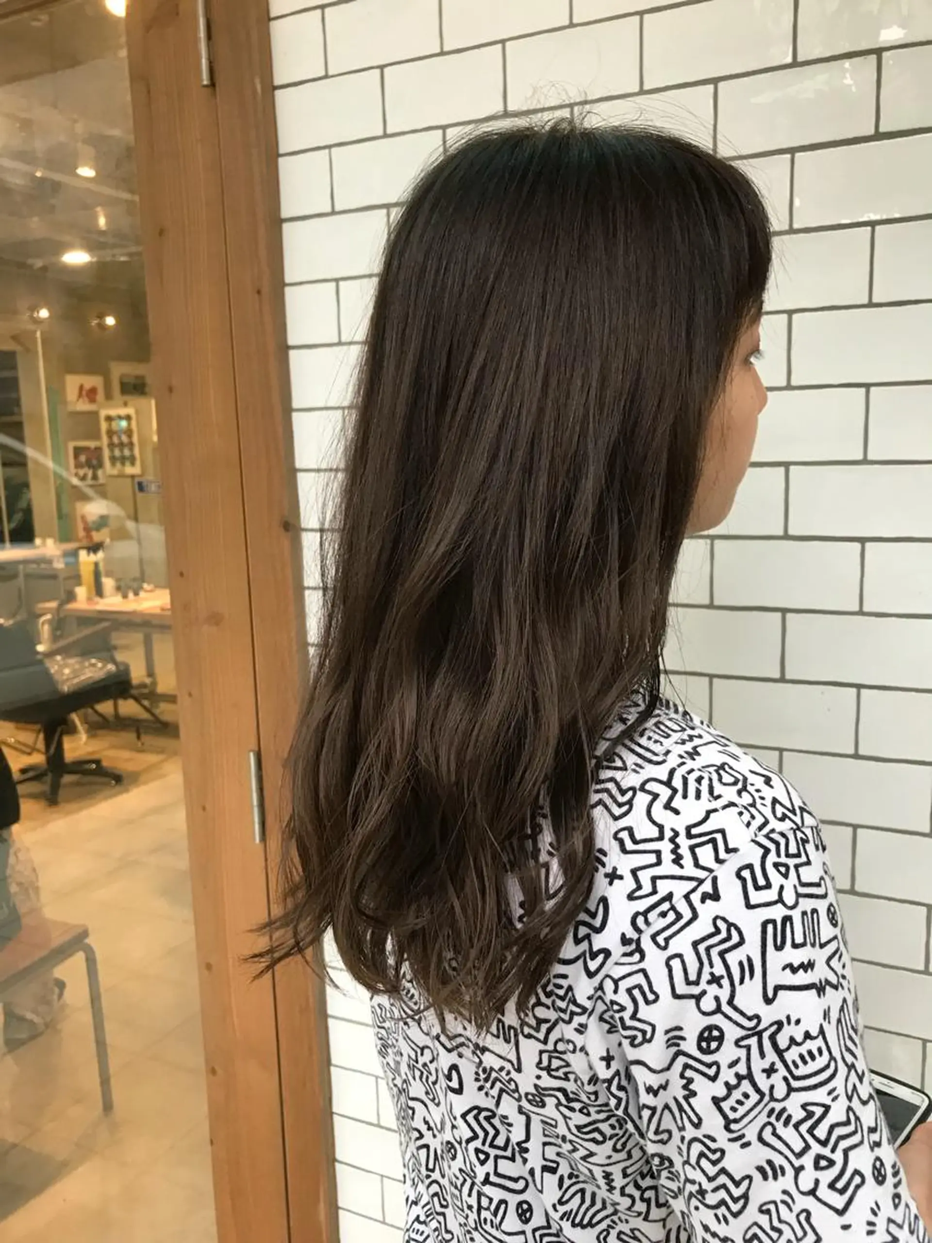 ロング カラー グレージュ 竹嶌 健吾のヘアスタイル