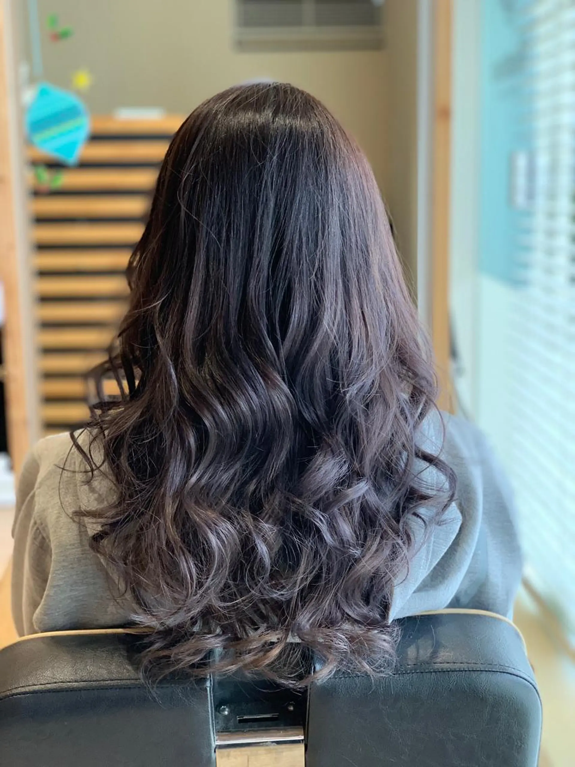 ロング カラー 関口 友行のヘアスタイル