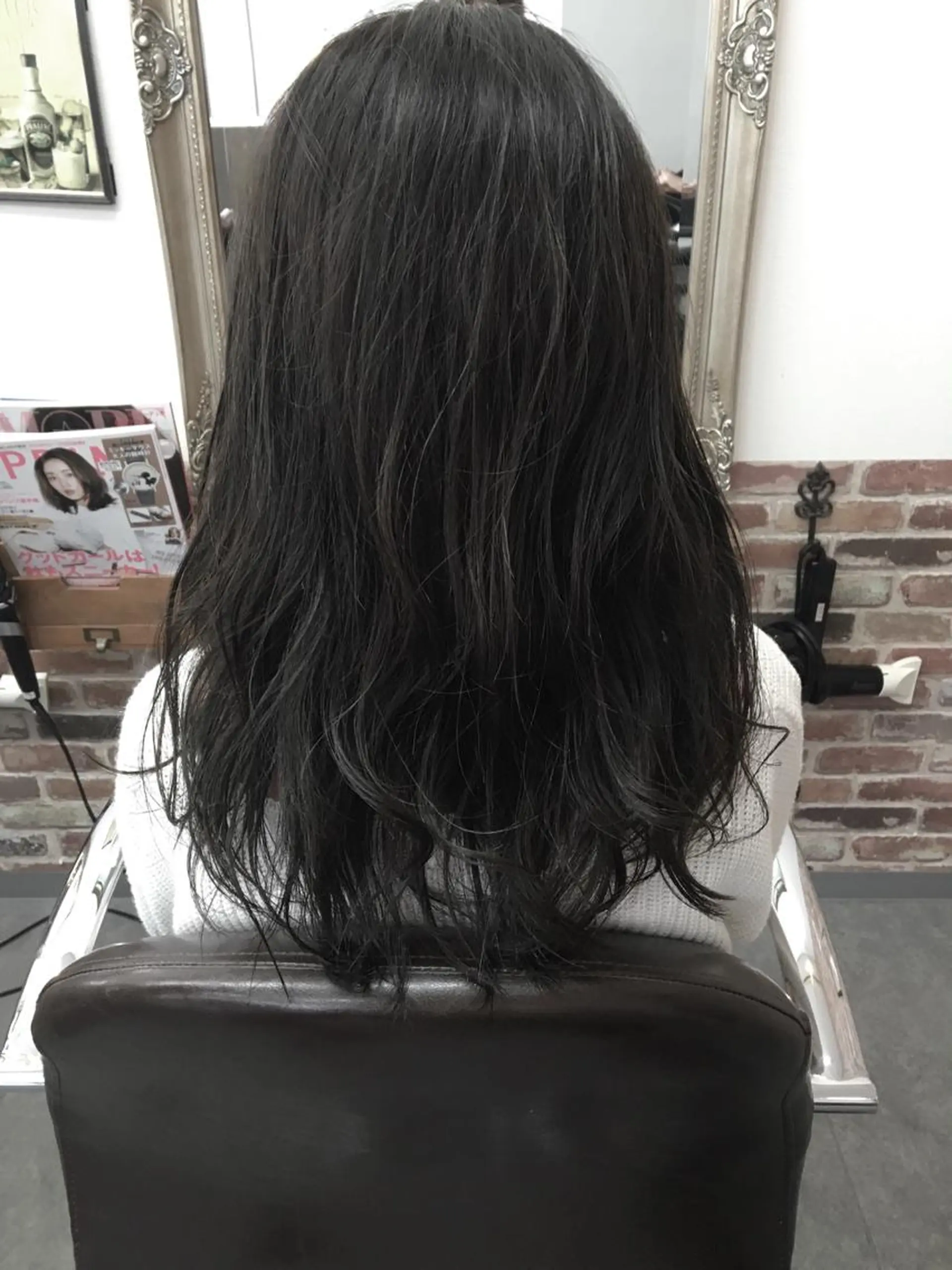 カラー 透明感カラー グレージュ hairsolon Geminiのヘアスタイル