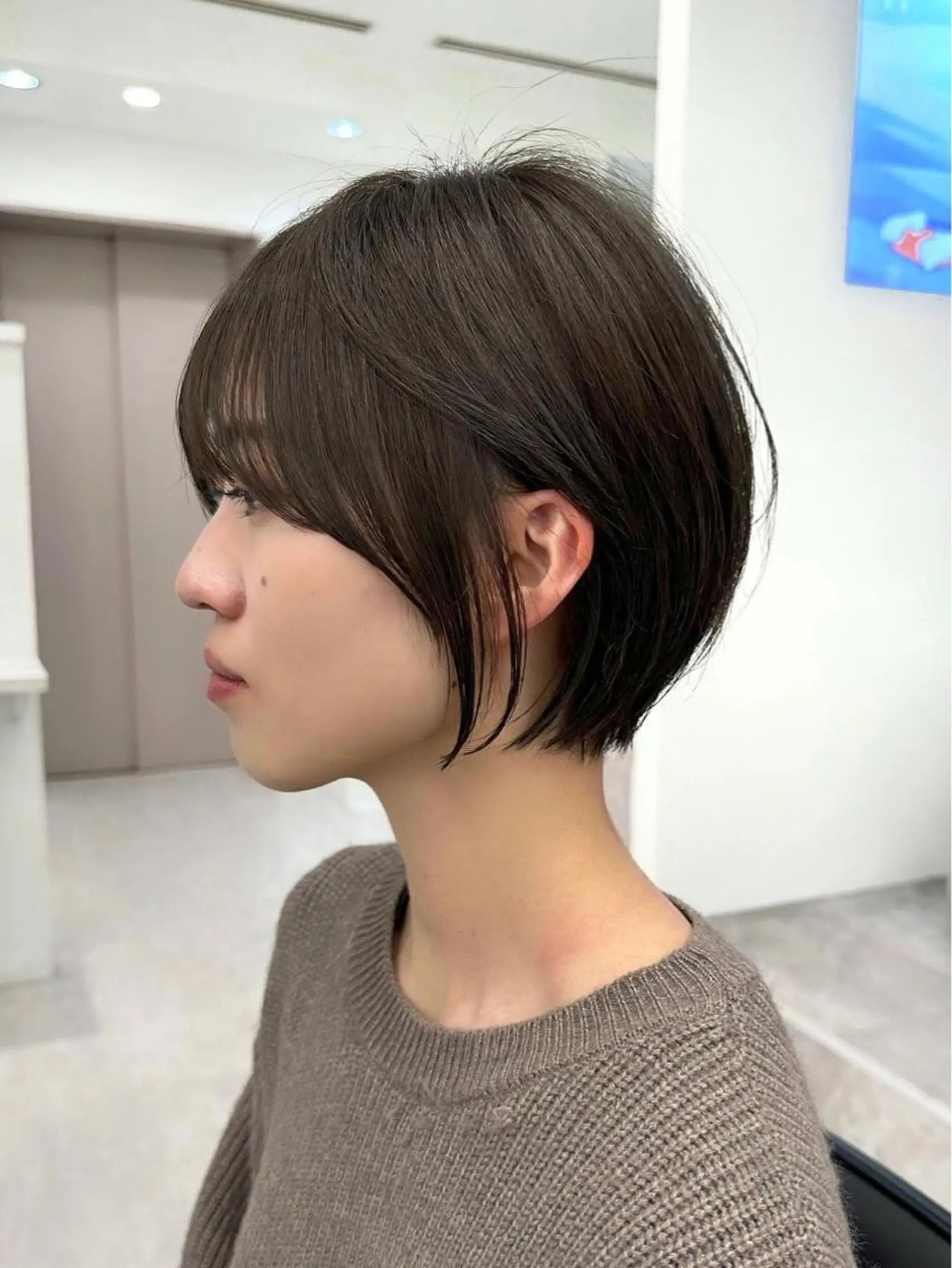 ショート ショートヘア くすみカラー、大場猛のヘアスタイル