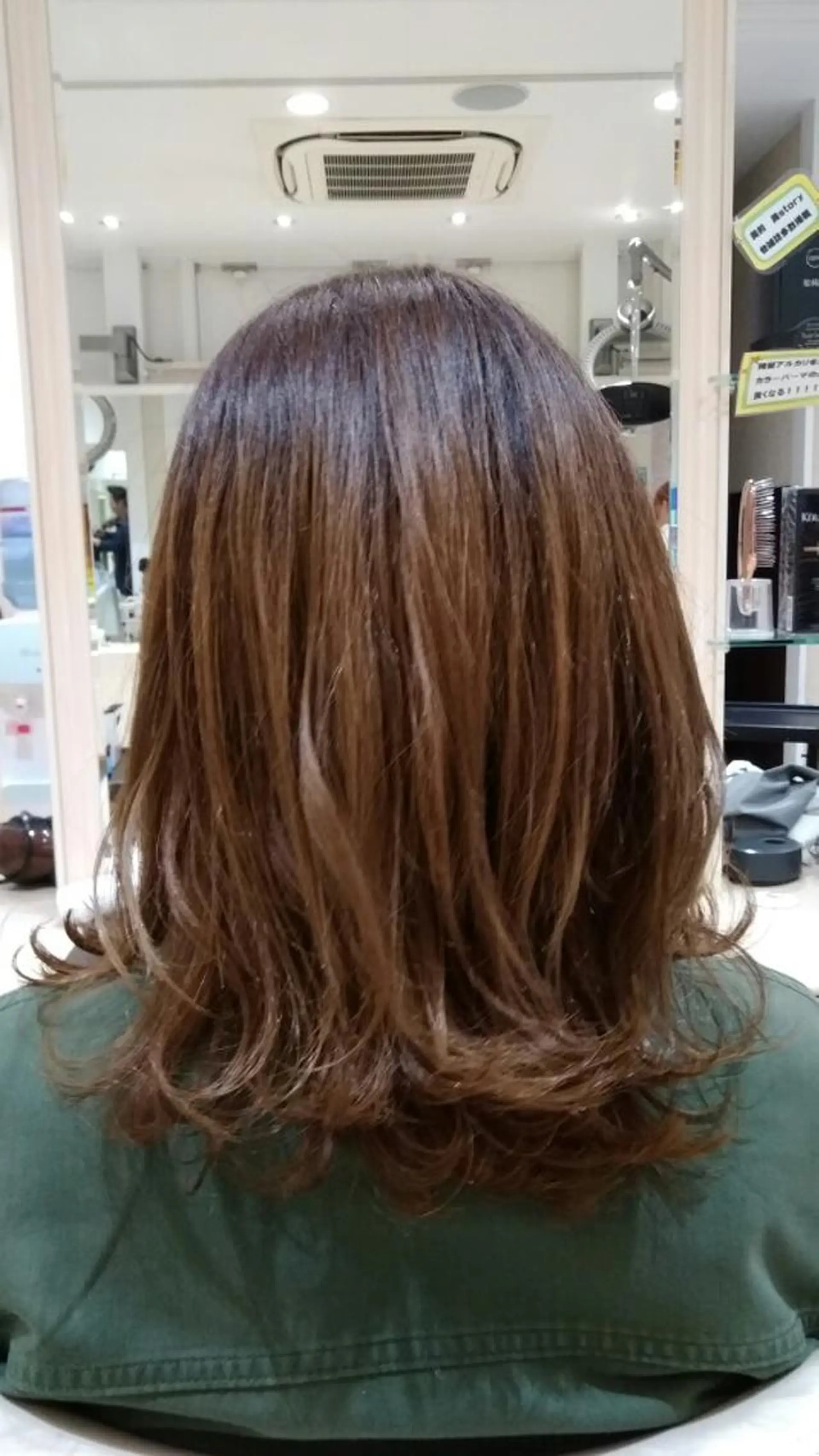 ミディアム 外ハネヘア Ash 店長 木村 和人のヘアスタイル